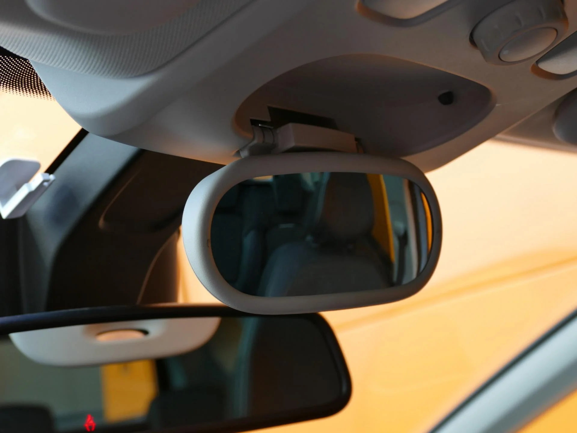 RENAULT SCENIC - Miniature 20 sur 33 - Cliquer pour voir cette photo