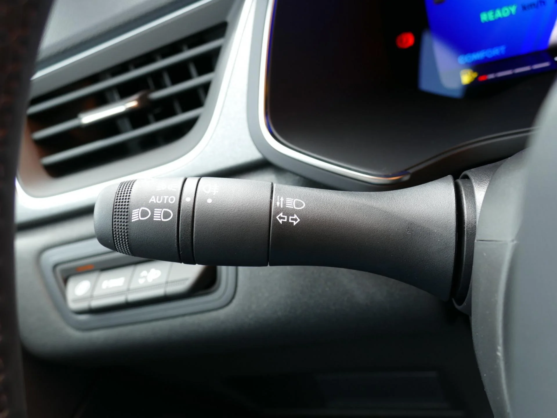 RENAULT Symbioz - Miniature 23 sur 32 - Cliquer pour voir cette photo