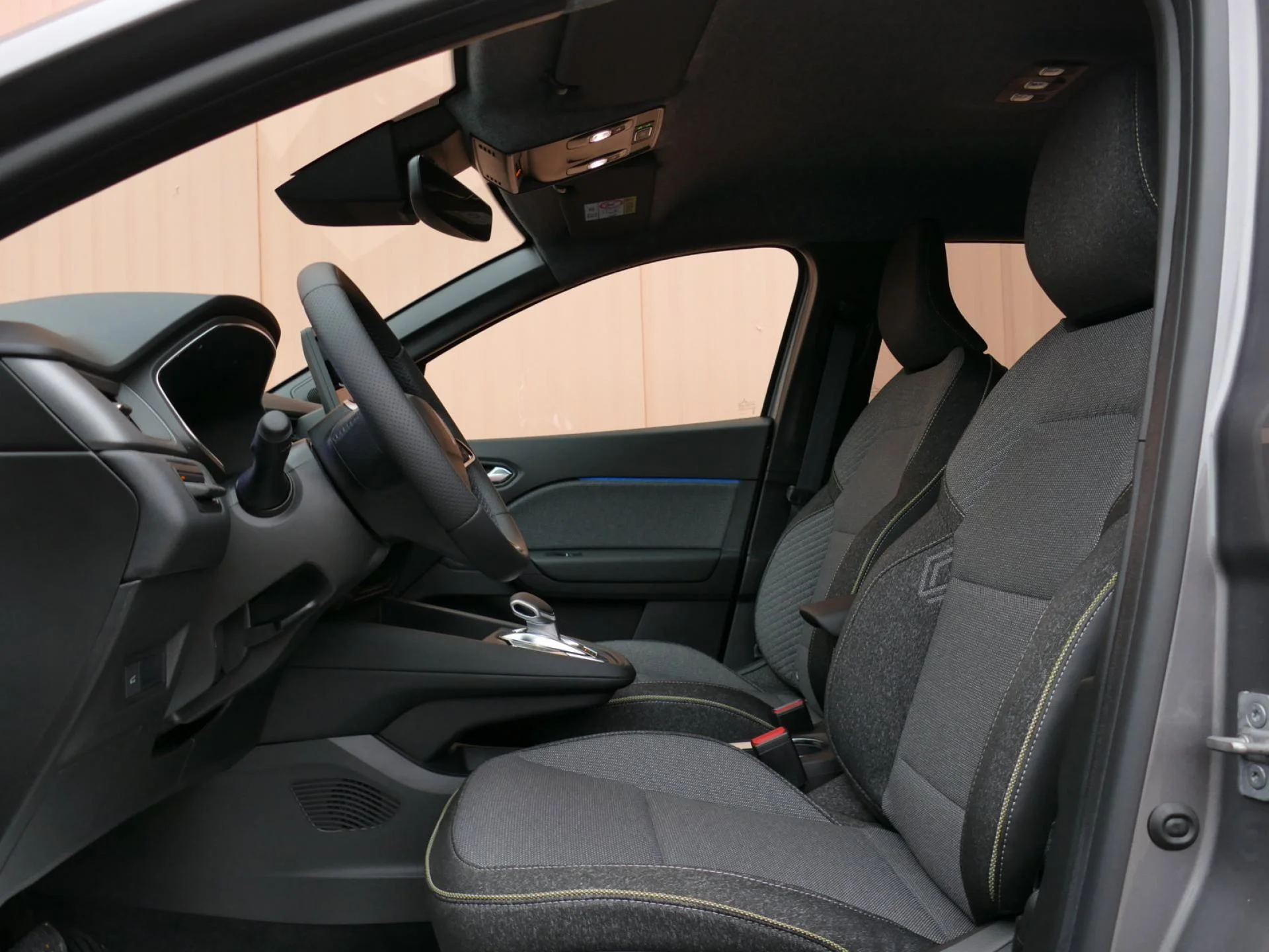 RENAULT Symbioz - Miniature 21 sur 32 - Cliquer pour voir cette photo