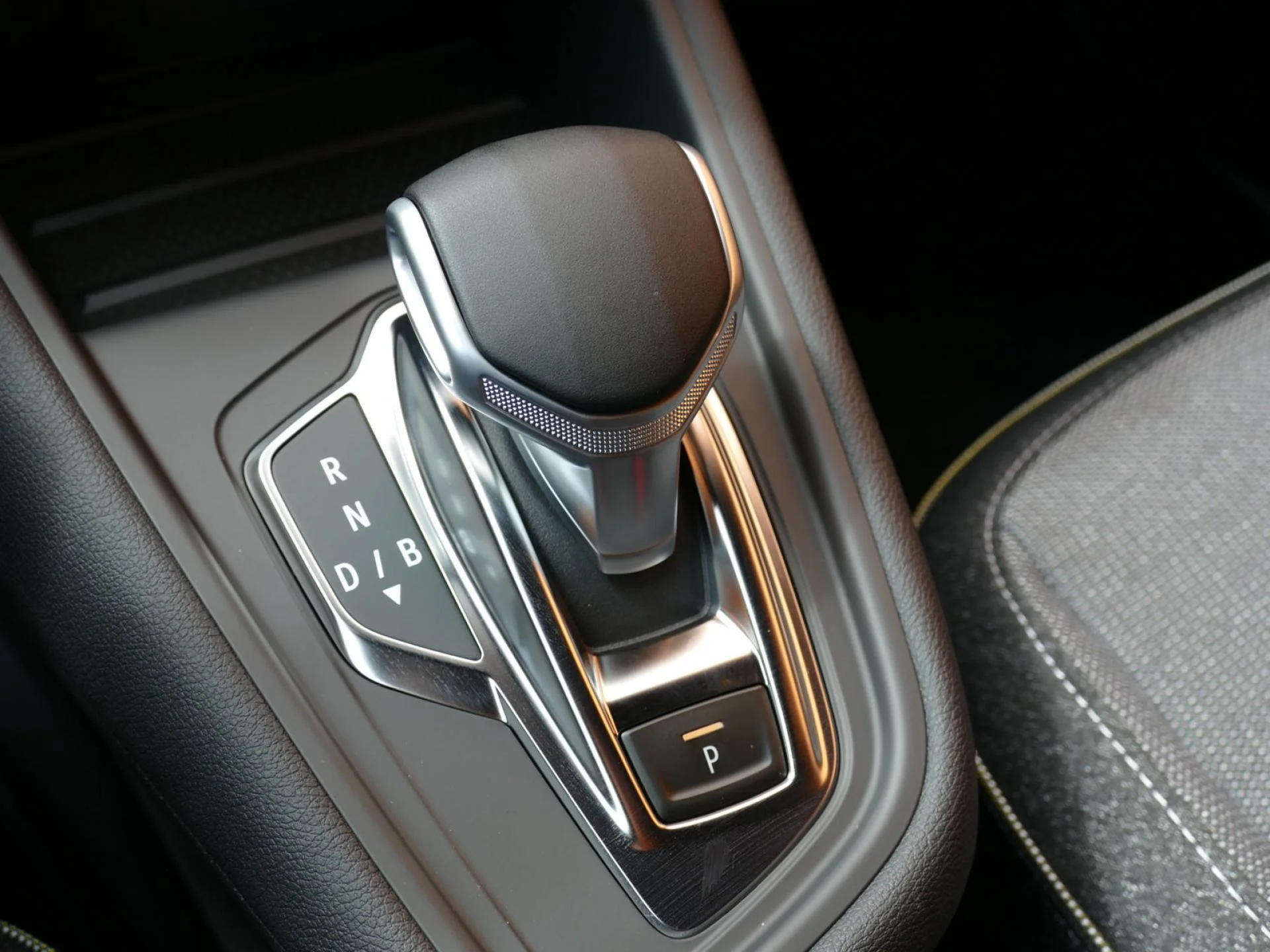 RENAULT Symbioz - Miniature 9 sur 32 - Cliquer pour voir cette photo
