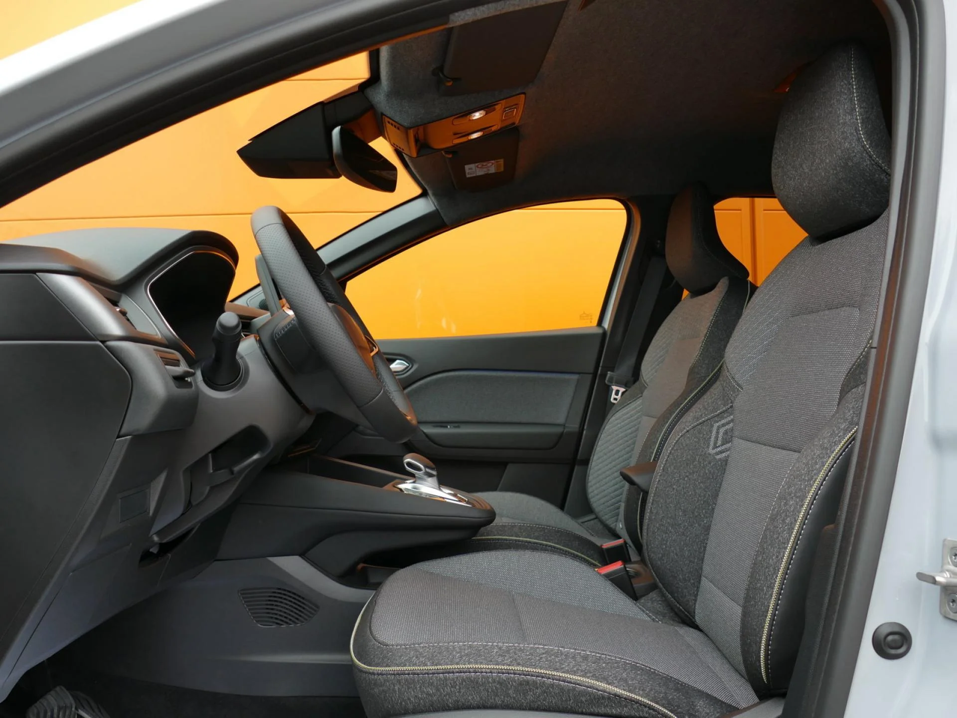 RENAULT Symbioz - Miniature 6 sur 32 - Cliquer pour voir cette photo