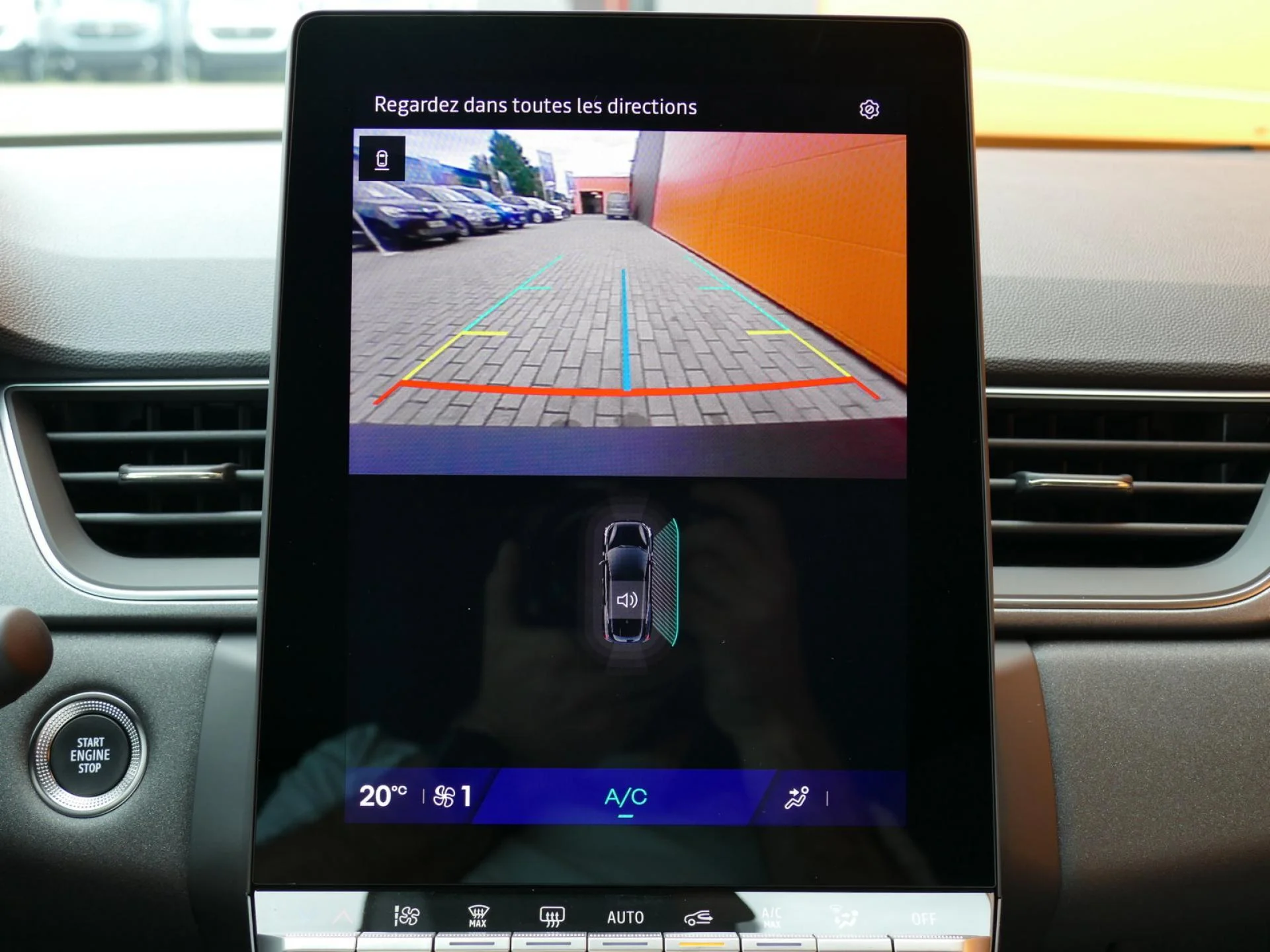 RENAULT Symbioz - Miniature 10 sur 32 - Cliquer pour voir cette photo