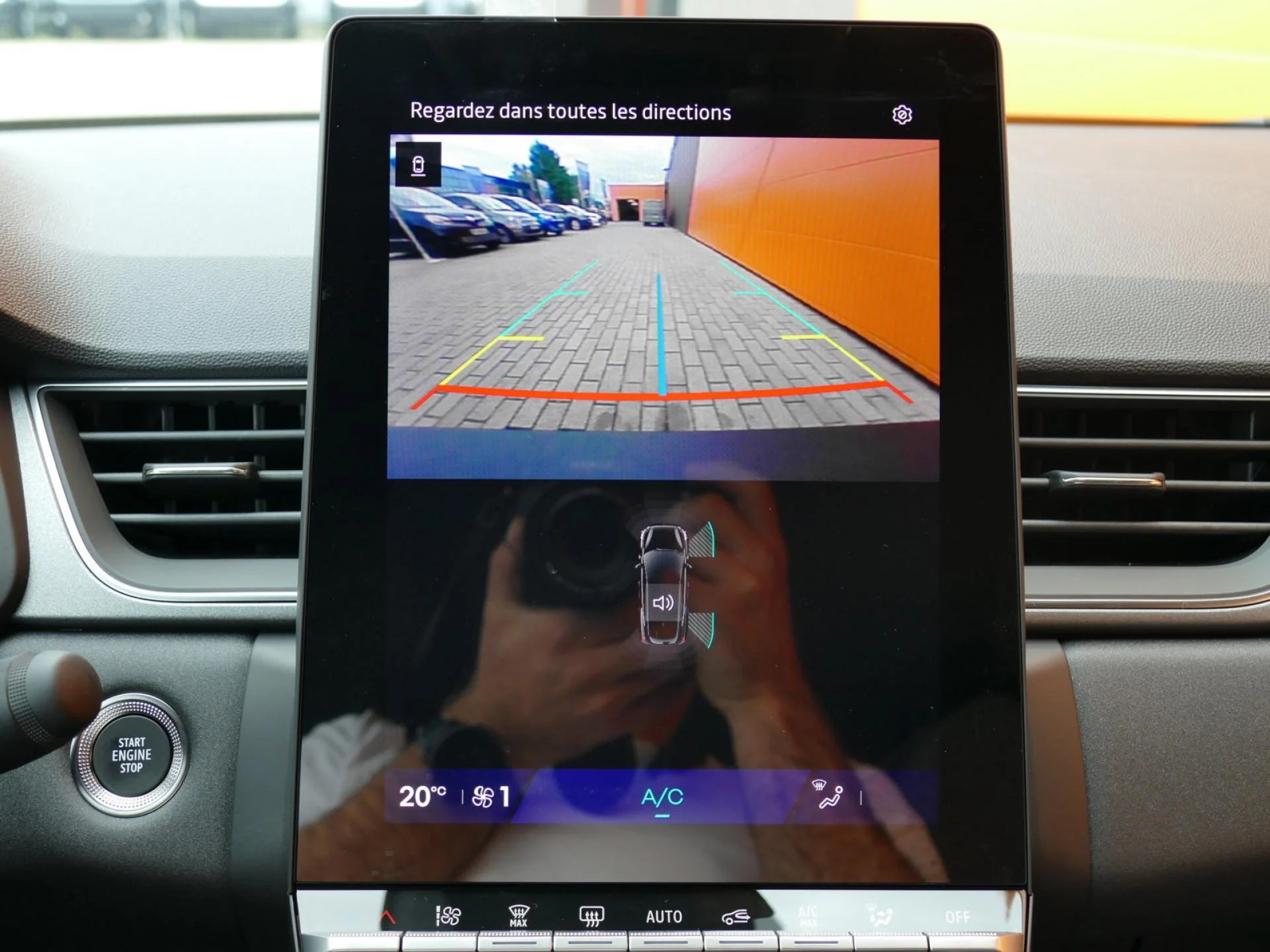 RENAULT Symbioz - Miniature 10 sur 32 - Cliquer pour voir cette photo