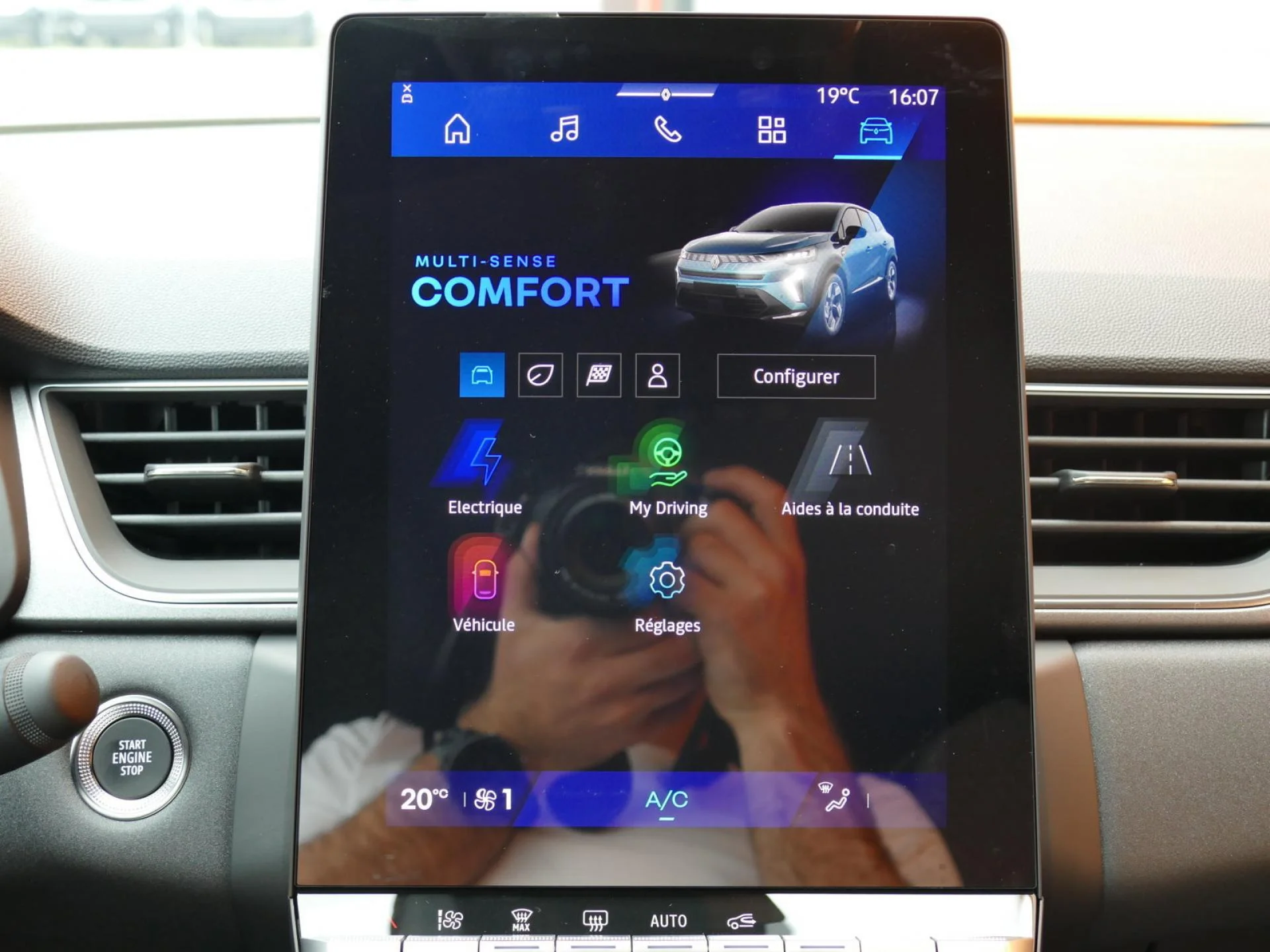 RENAULT Symbioz - Miniature 11 sur 32 - Cliquer pour voir cette photo
