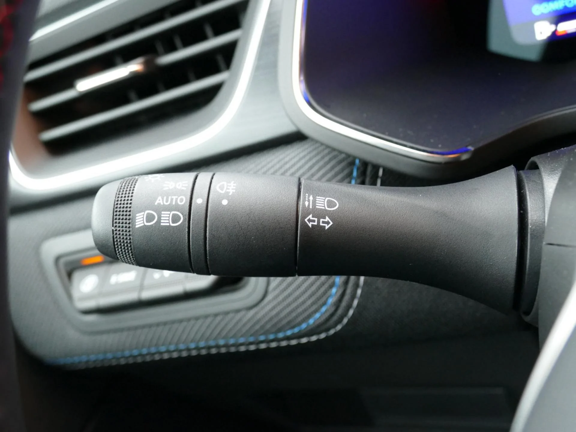 RENAULT Symbioz - Miniature 23 sur 32 - Cliquer pour voir cette photo