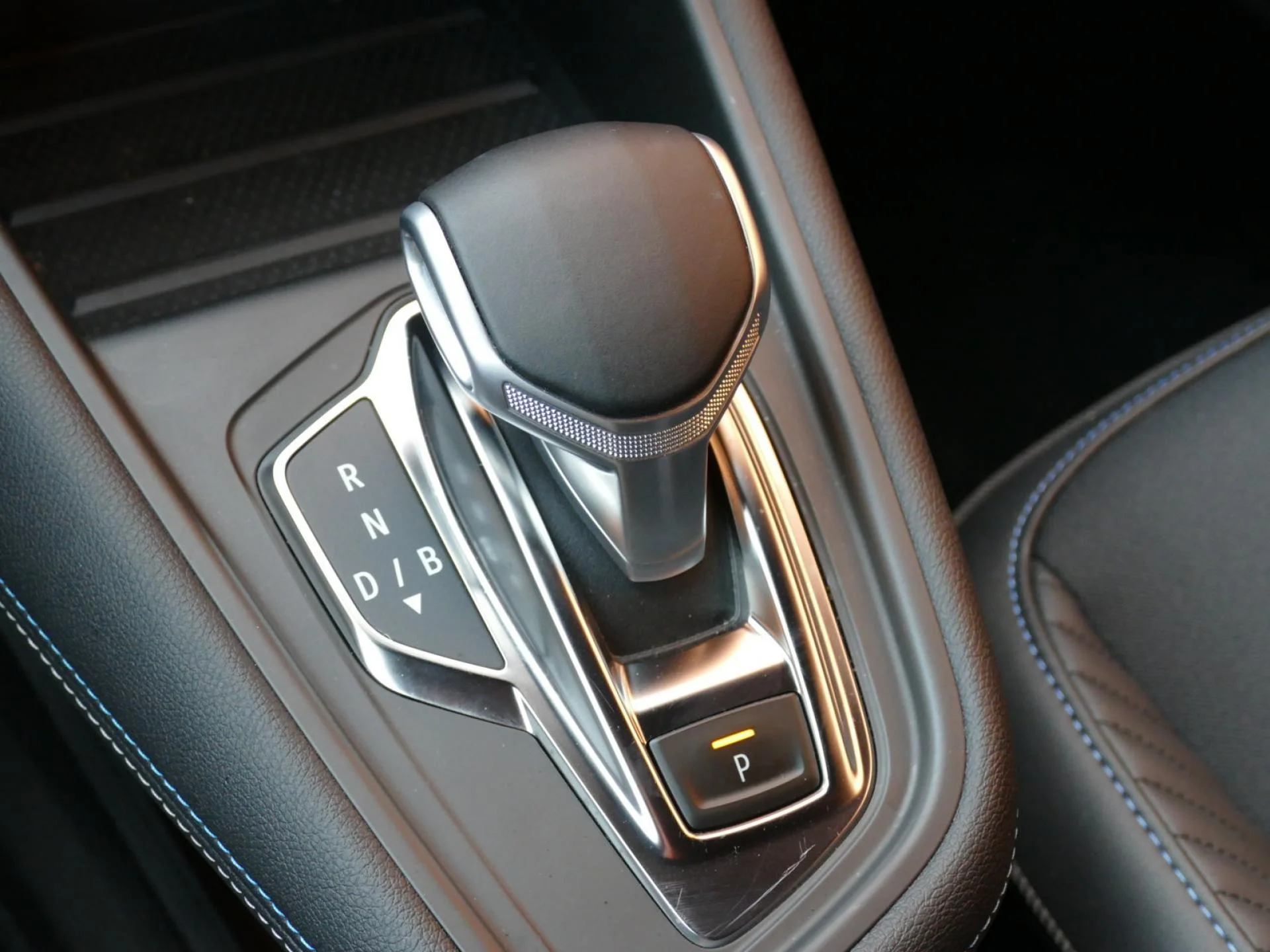 RENAULT Symbioz - Miniature 18 sur 32 - Cliquer pour voir cette photo