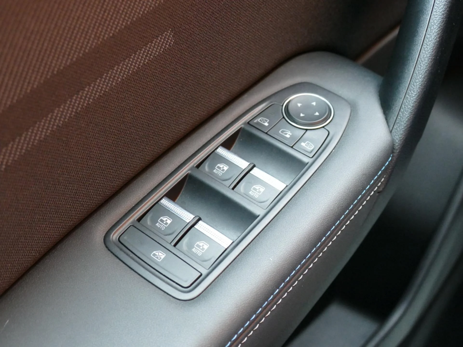 RENAULT Symbioz - Miniature 22 sur 32 - Cliquer pour voir cette photo