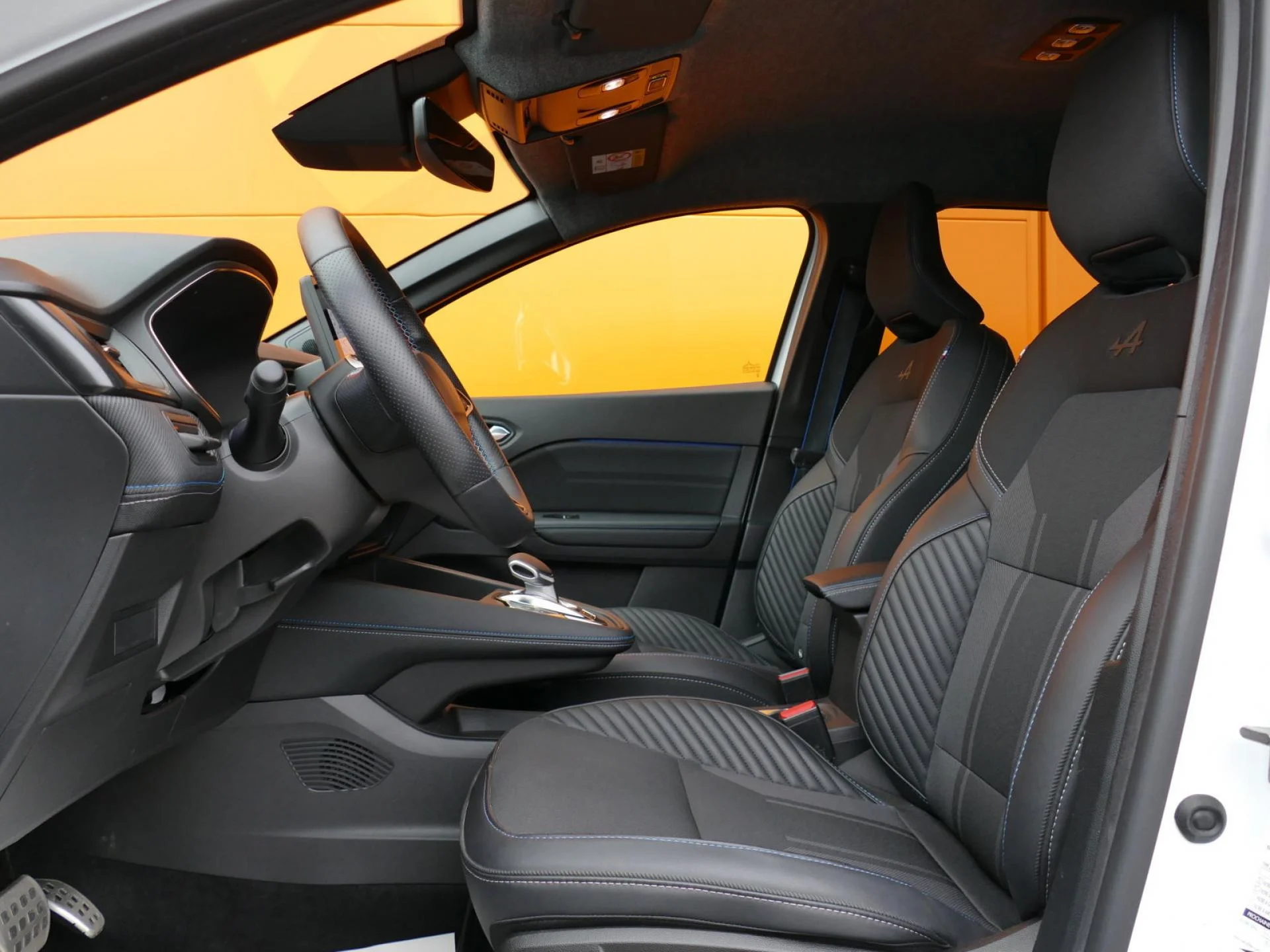 RENAULT Symbioz - Miniature 6 sur 32 - Cliquer pour voir cette photo