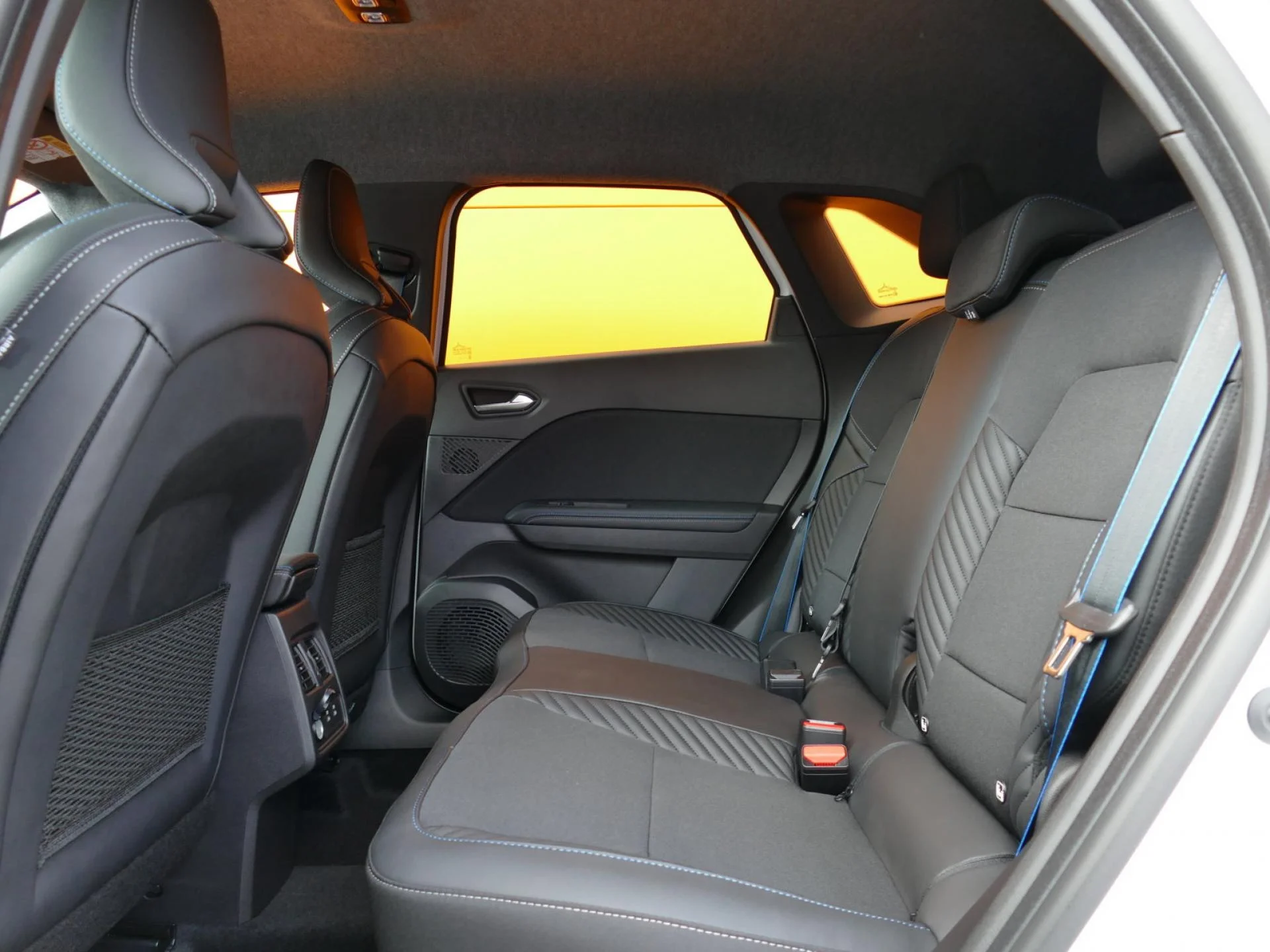 RENAULT Symbioz - Miniature 7 sur 33 - Cliquer pour voir cette photo