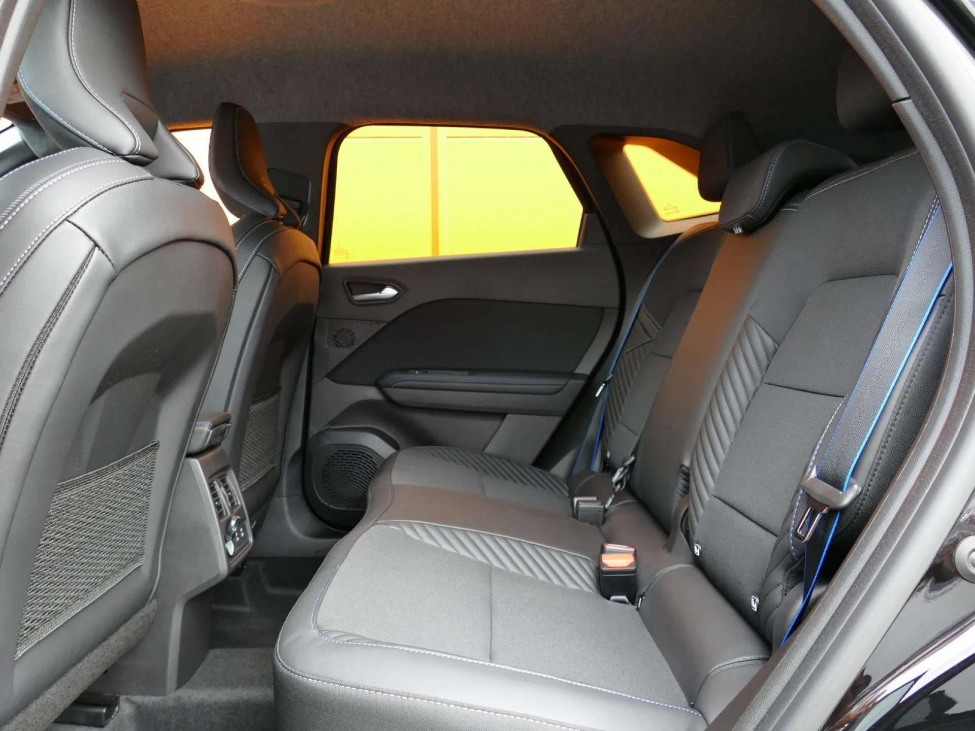 RENAULT Symbioz - Miniature 7 sur 32 - Cliquer pour voir cette photo
