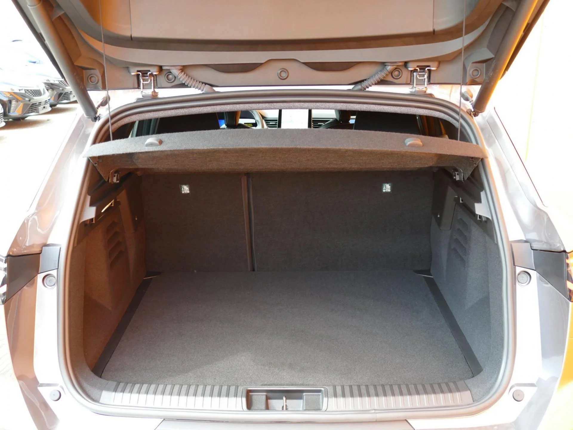 RENAULT Symbioz - Miniature 8 sur 33 - Cliquer pour voir cette photo