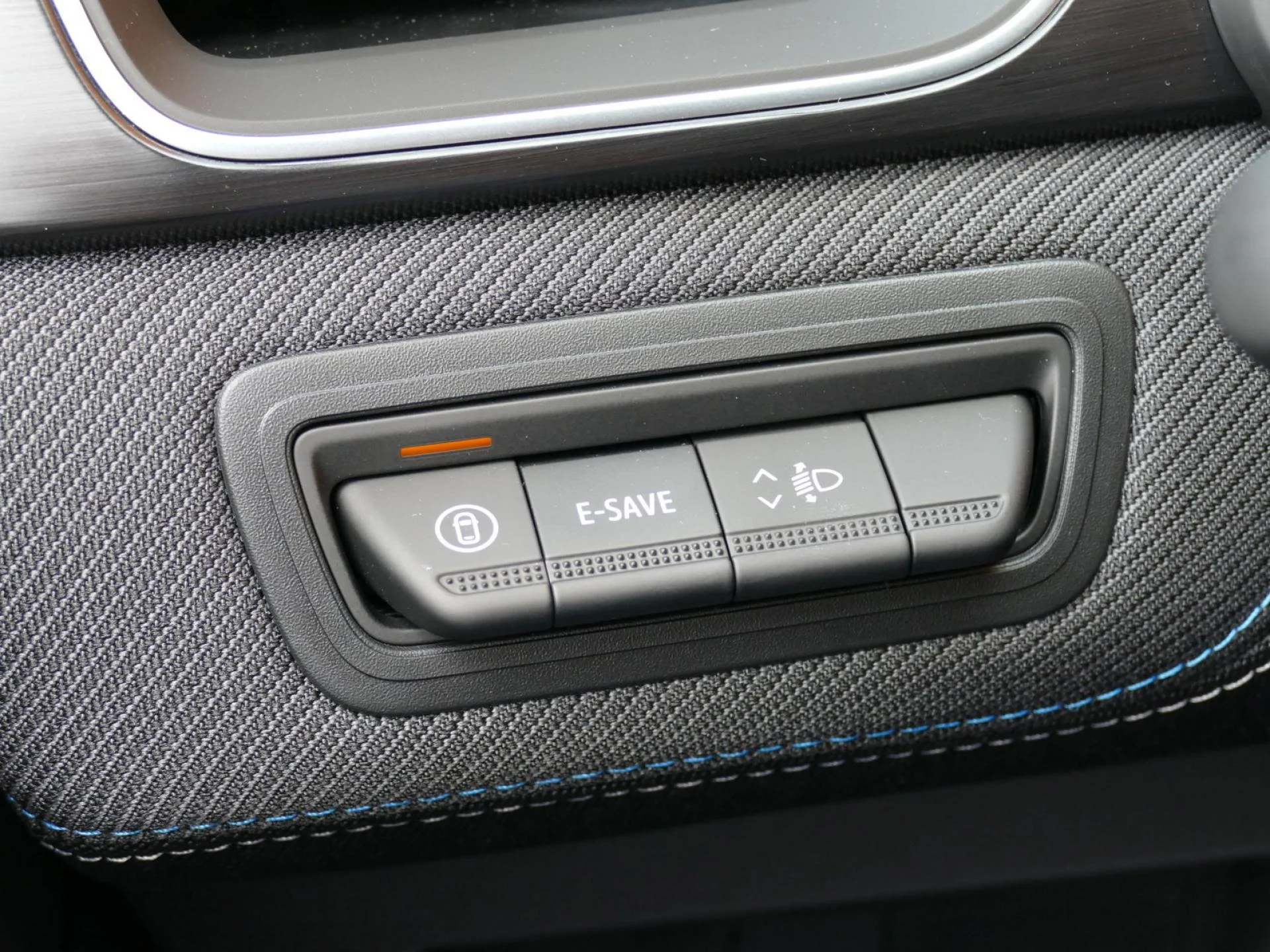 RENAULT Symbioz - Miniature 19 sur 34 - Cliquer pour voir cette photo