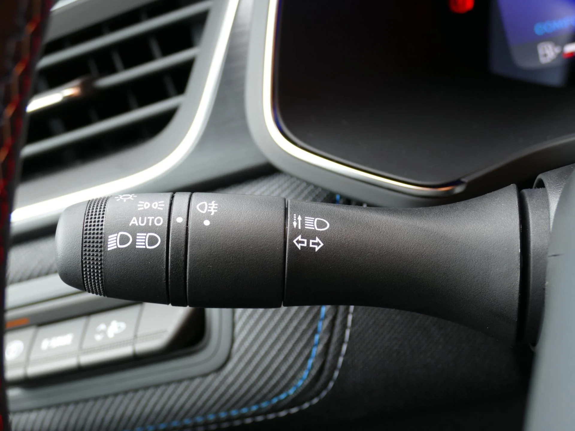 RENAULT Symbioz - Miniature 26 sur 35 - Cliquer pour voir cette photo