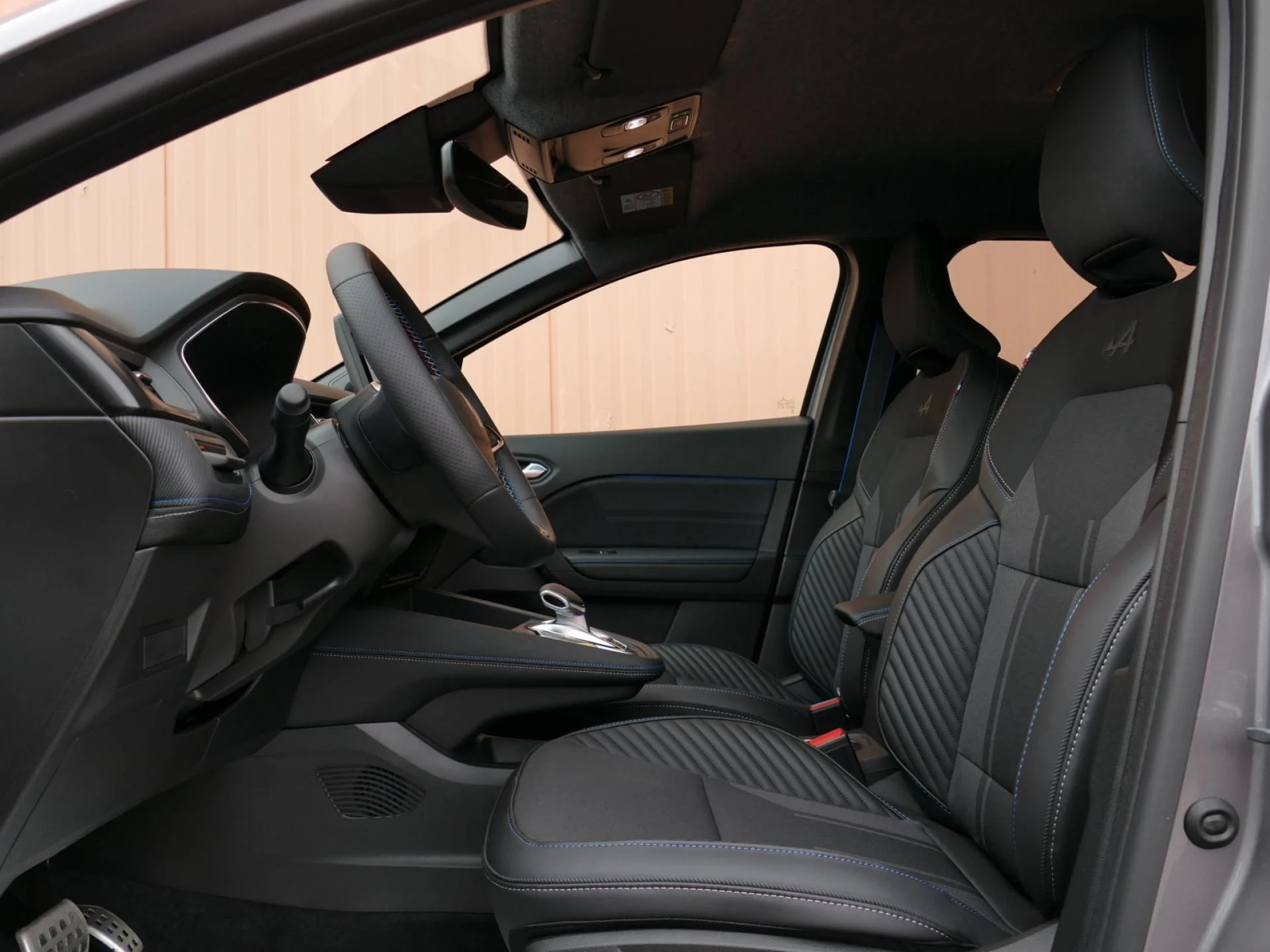 RENAULT Symbioz - Miniature 19 sur 35 - Cliquer pour voir cette photo
