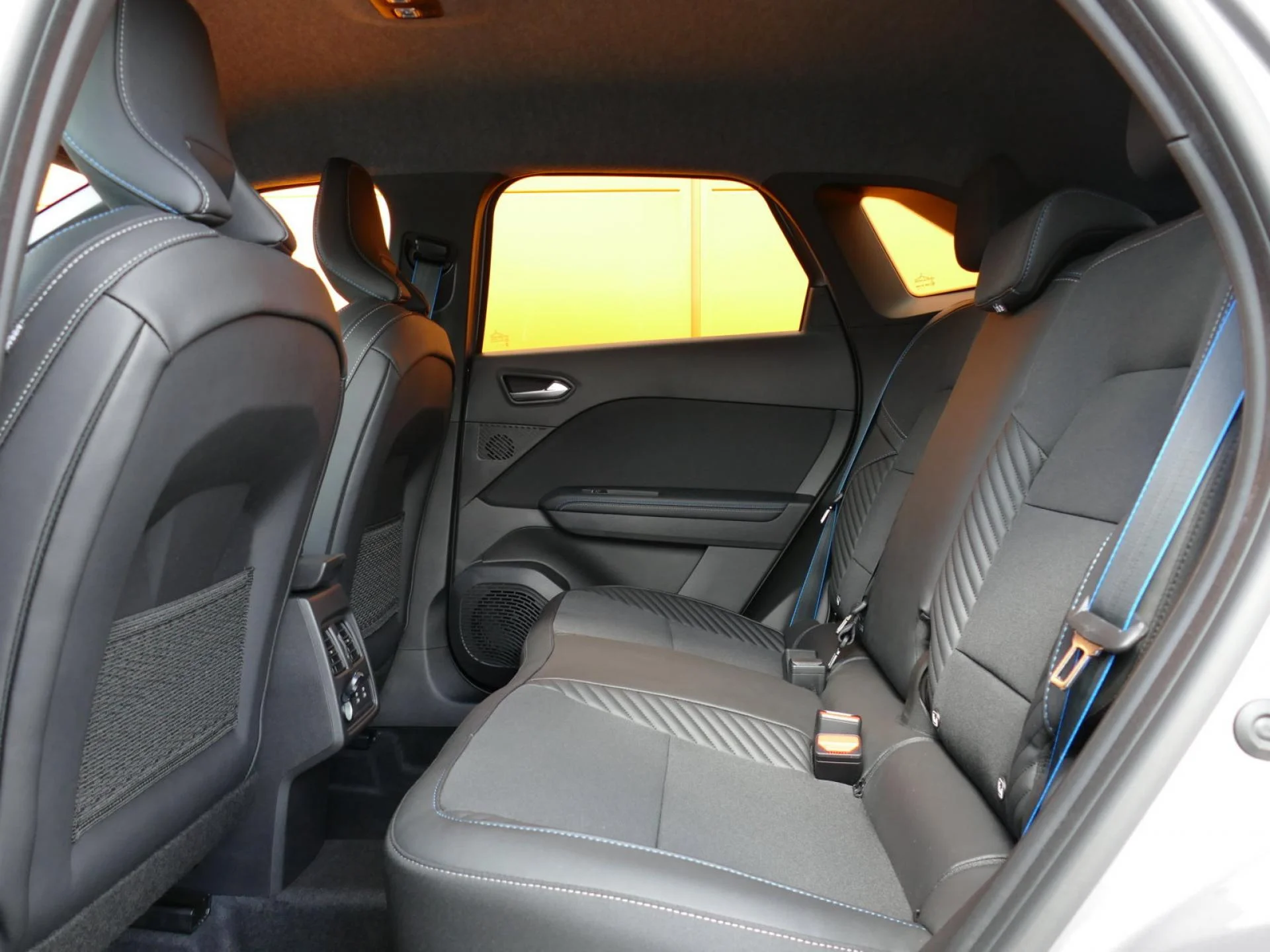 RENAULT Symbioz - Miniature 7 sur 35 - Cliquer pour voir cette photo