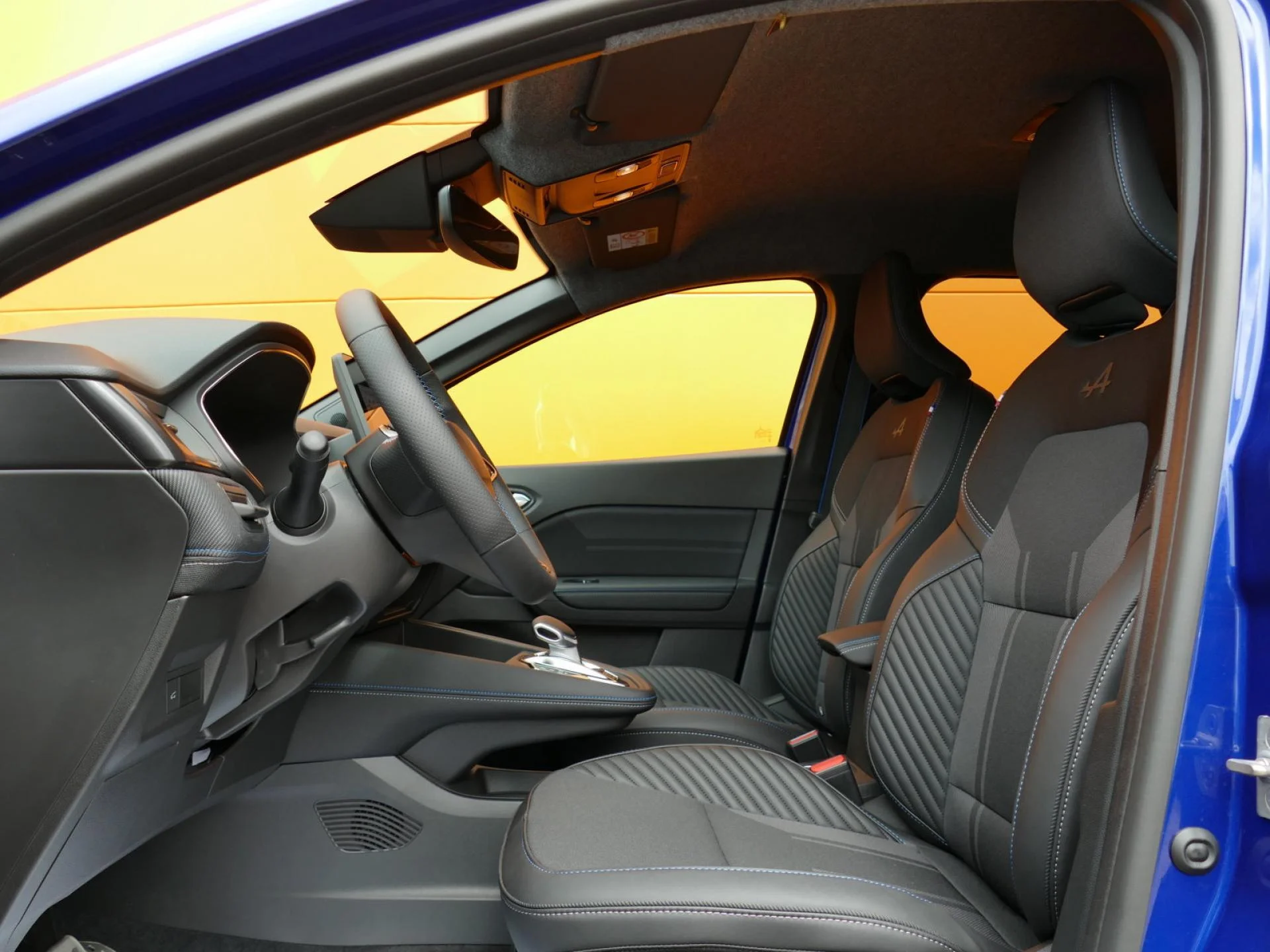 RENAULT Symbioz - Miniature 7 sur 36 - Cliquer pour voir cette photo