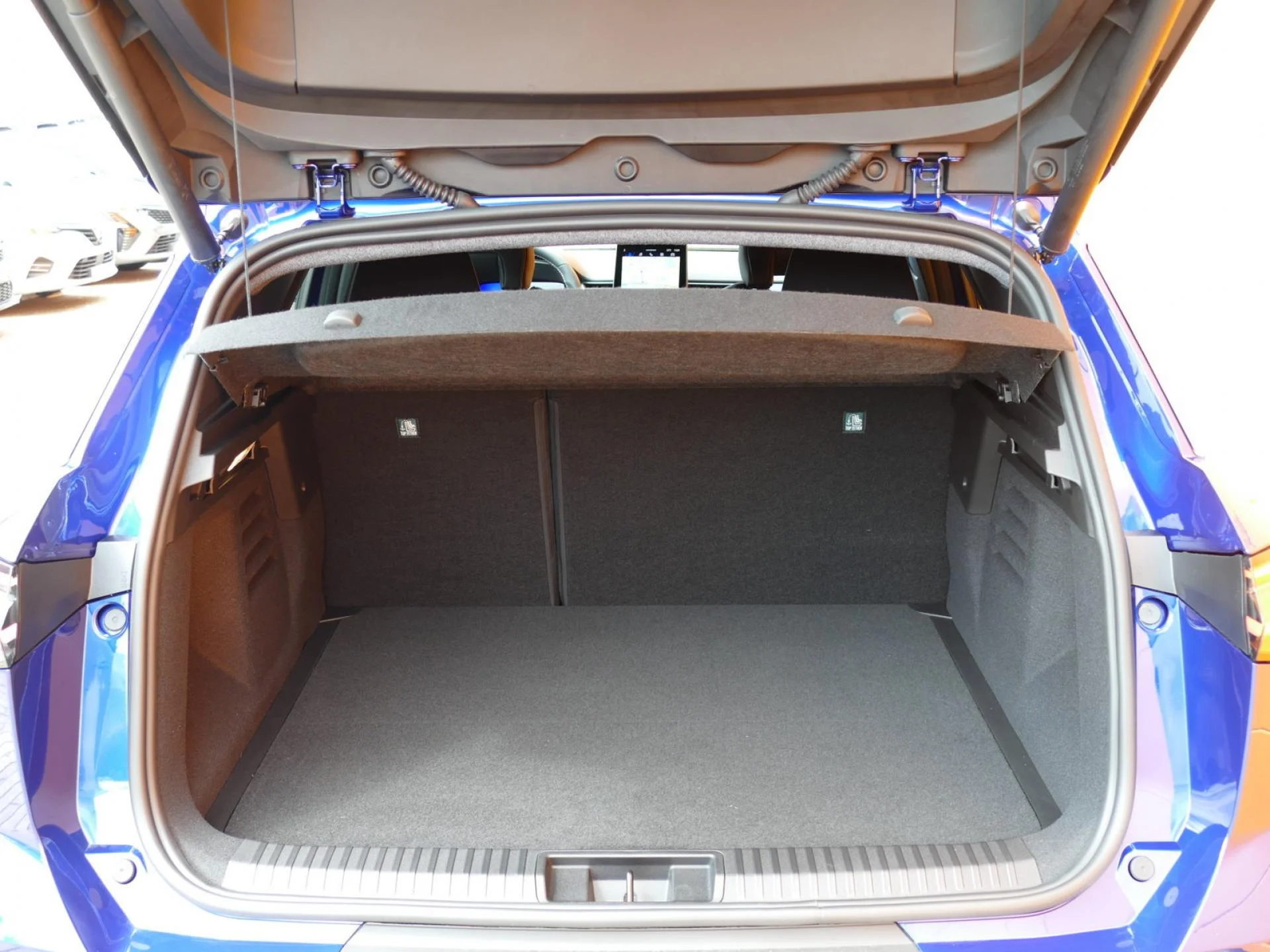 RENAULT Symbioz - Miniature 9 sur 36 - Cliquer pour voir cette photo