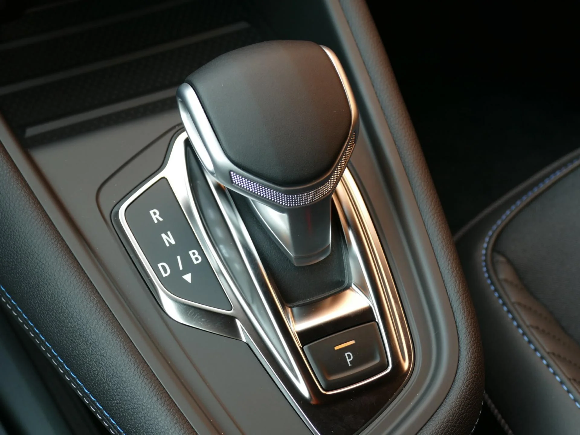 RENAULT Symbioz - Miniature 19 sur 36 - Cliquer pour voir cette photo