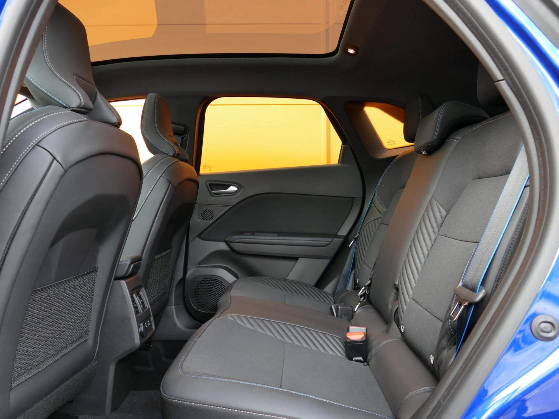 RENAULT Symbioz - Miniature 15 sur 33 - Cliquer pour voir cette photo