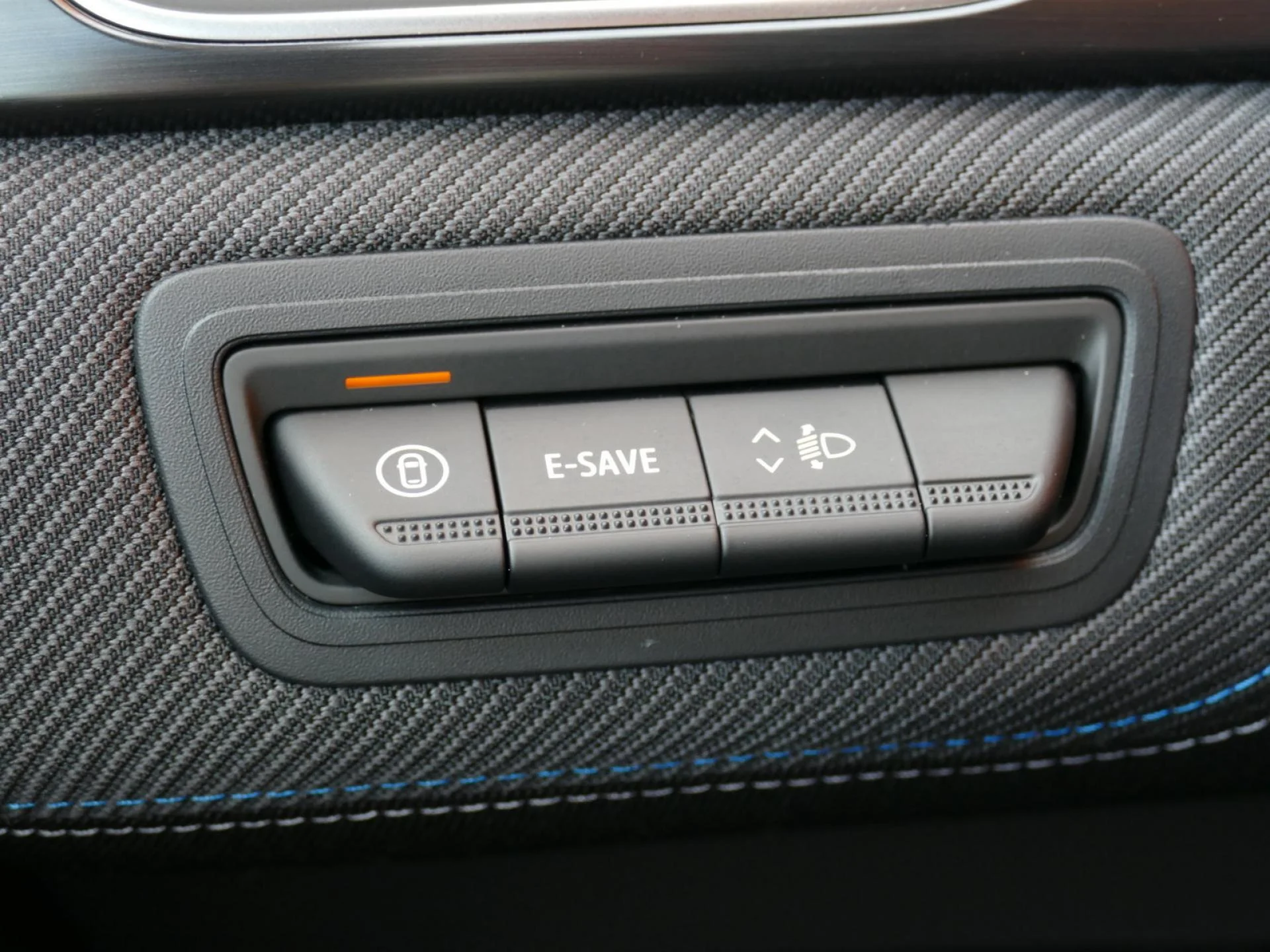RENAULT Symbioz - Miniature 11 sur 33 - Cliquer pour voir cette photo
