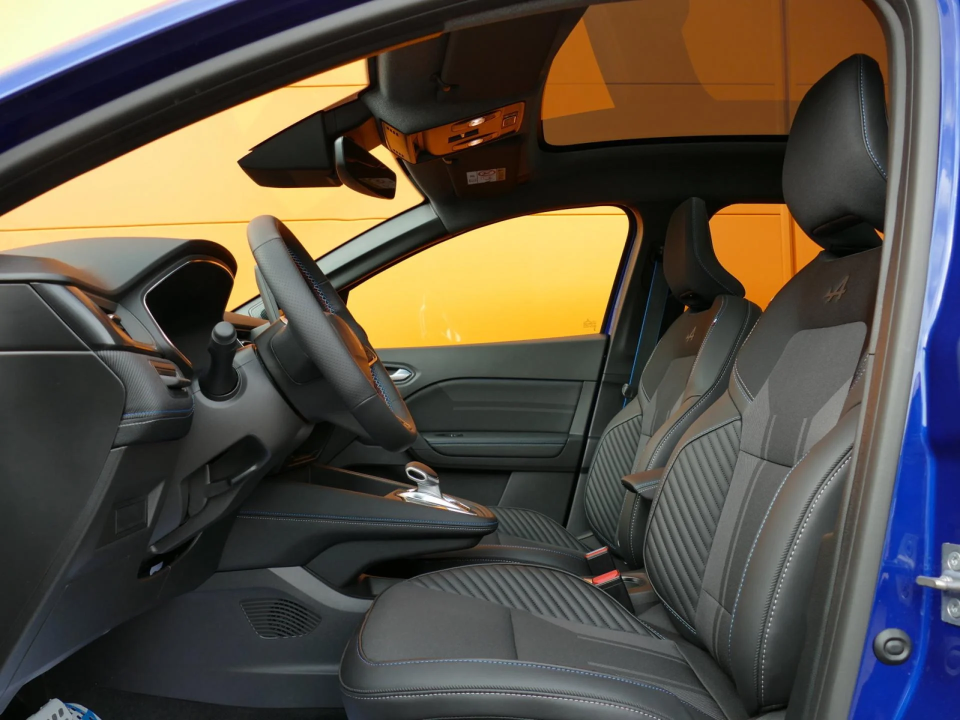RENAULT Symbioz - Miniature 25 sur 33 - Cliquer pour voir cette photo