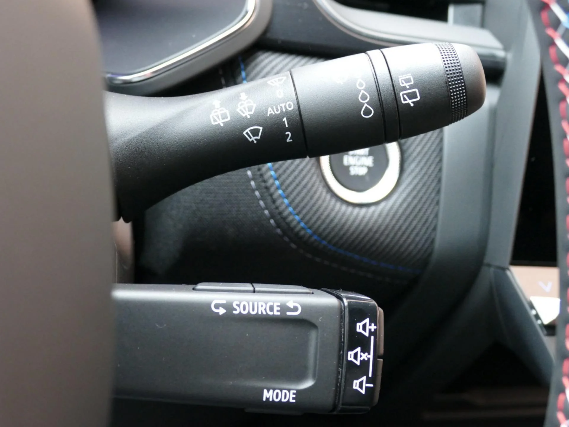 RENAULT Symbioz - Miniature 8 sur 33 - Cliquer pour voir cette photo