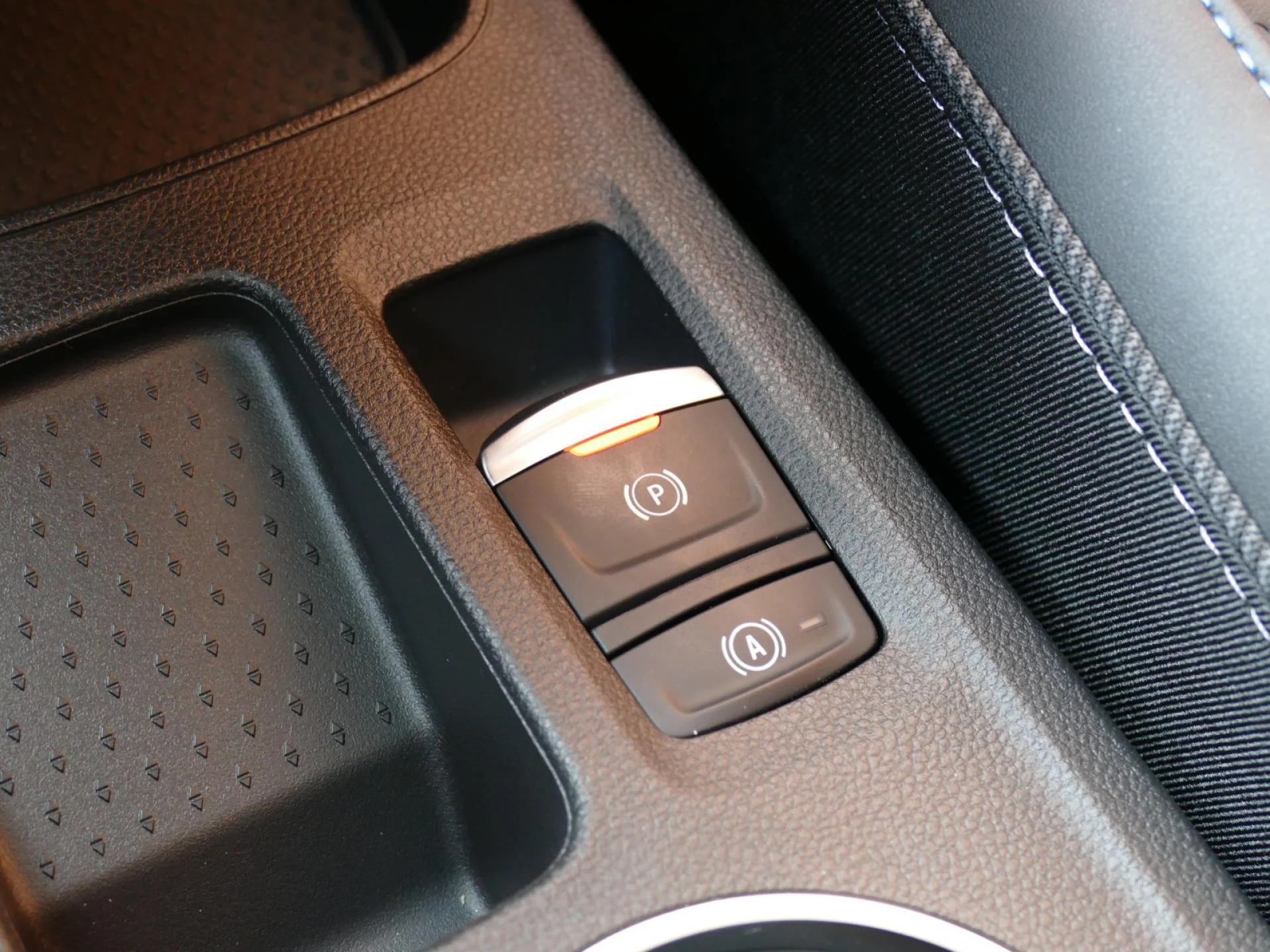 RENAULT Symbioz - Miniature 29 sur 33 - Cliquer pour voir cette photo