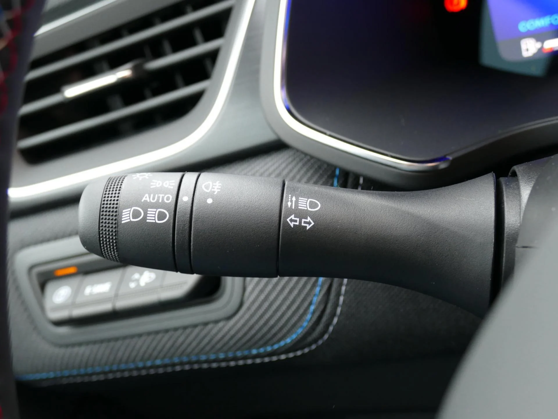 RENAULT Symbioz - Miniature 4 sur 33 - Cliquer pour voir cette photo