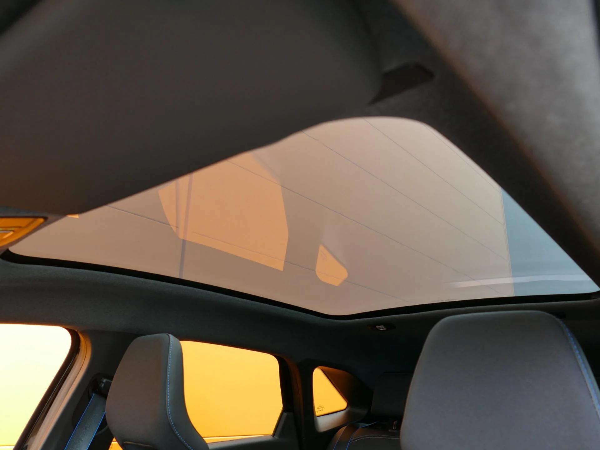 RENAULT Symbioz - Miniature 19 sur 32 - Cliquer pour voir cette photo