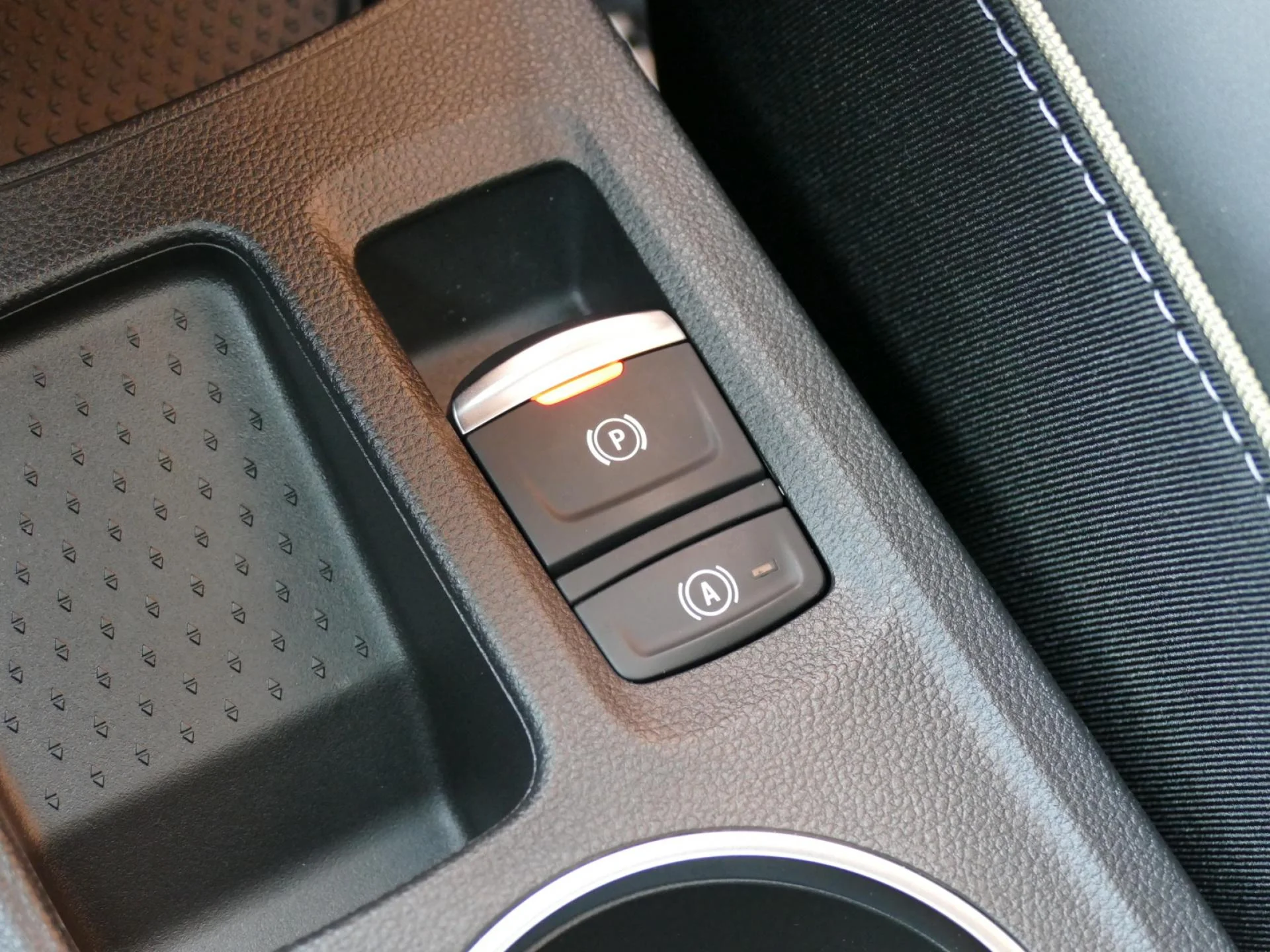 RENAULT Symbioz - Miniature 23 sur 35 - Cliquer pour voir cette photo
