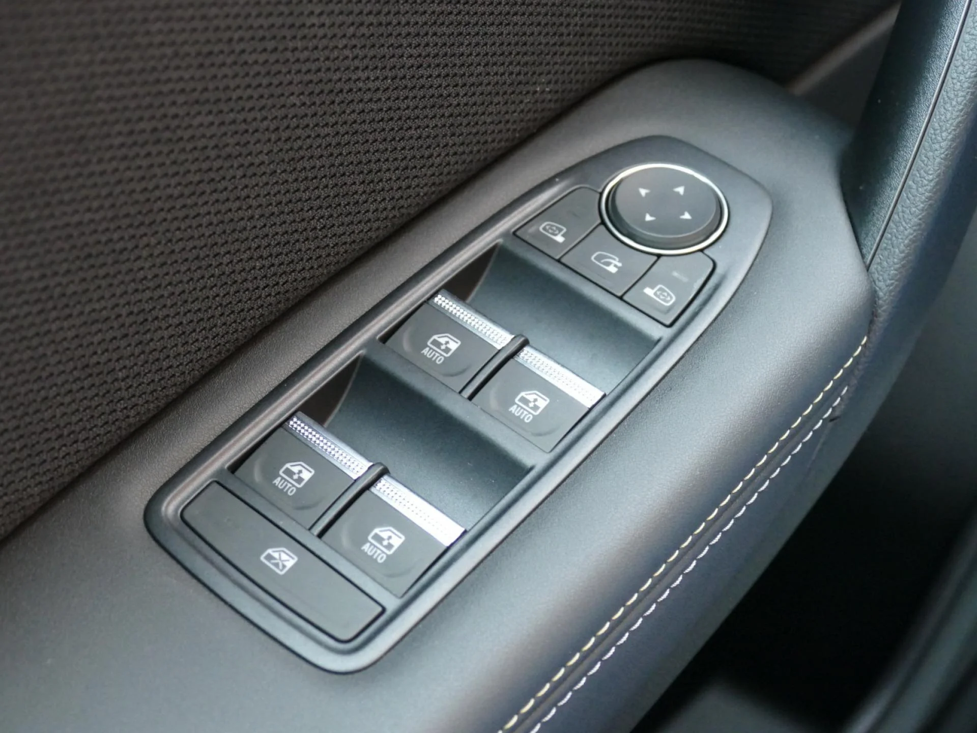 RENAULT Symbioz - Miniature 5 sur 35 - Cliquer pour voir cette photo