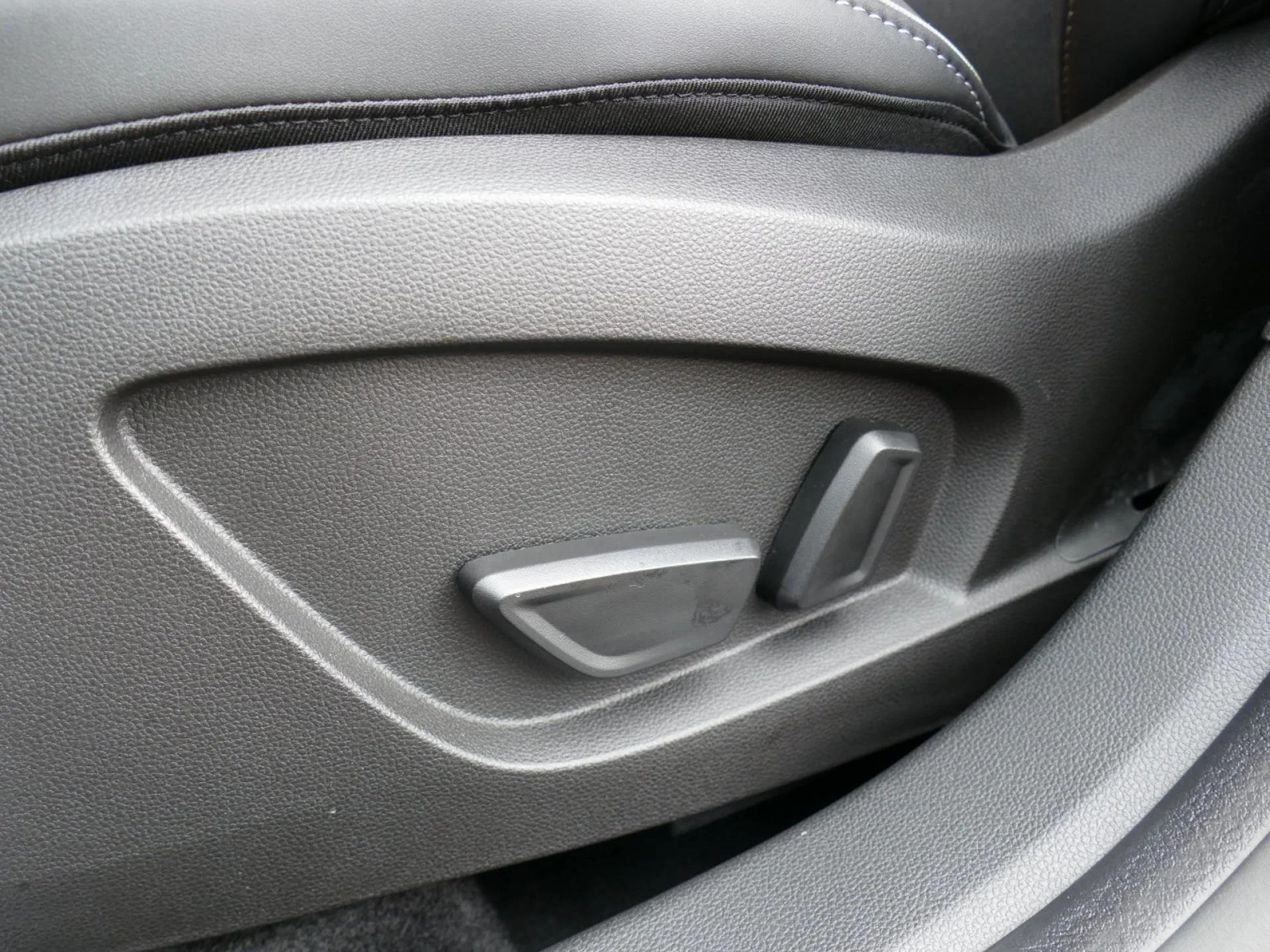 RENAULT Symbioz - Miniature 19 sur 35 - Cliquer pour voir cette photo