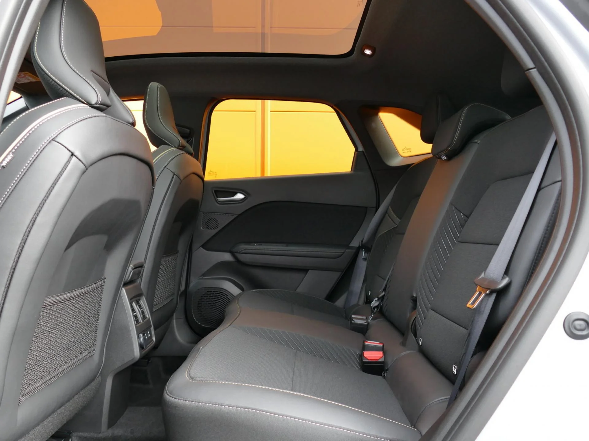 RENAULT Symbioz - Miniature 7 sur 35 - Cliquer pour voir cette photo