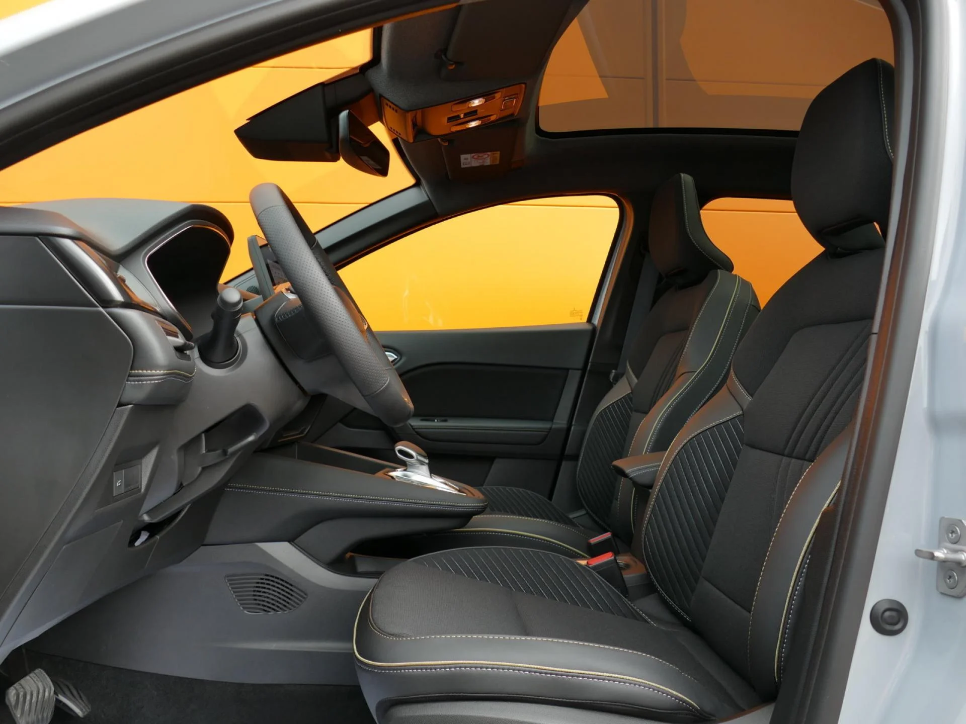 RENAULT Symbioz - Miniature 6 sur 35 - Cliquer pour voir cette photo