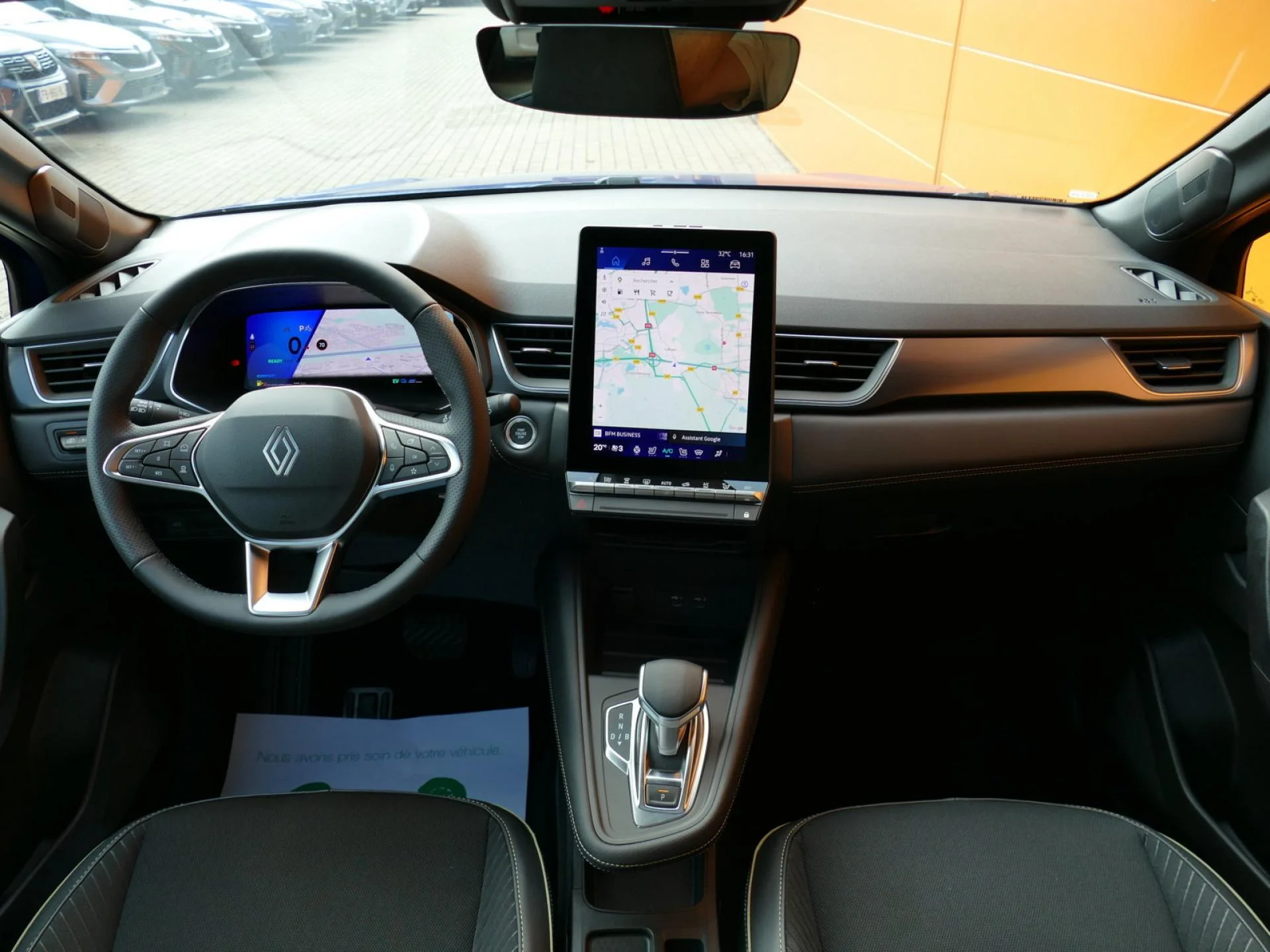RENAULT Symbioz - Miniature 5 sur 36 - Cliquer pour voir cette photo
