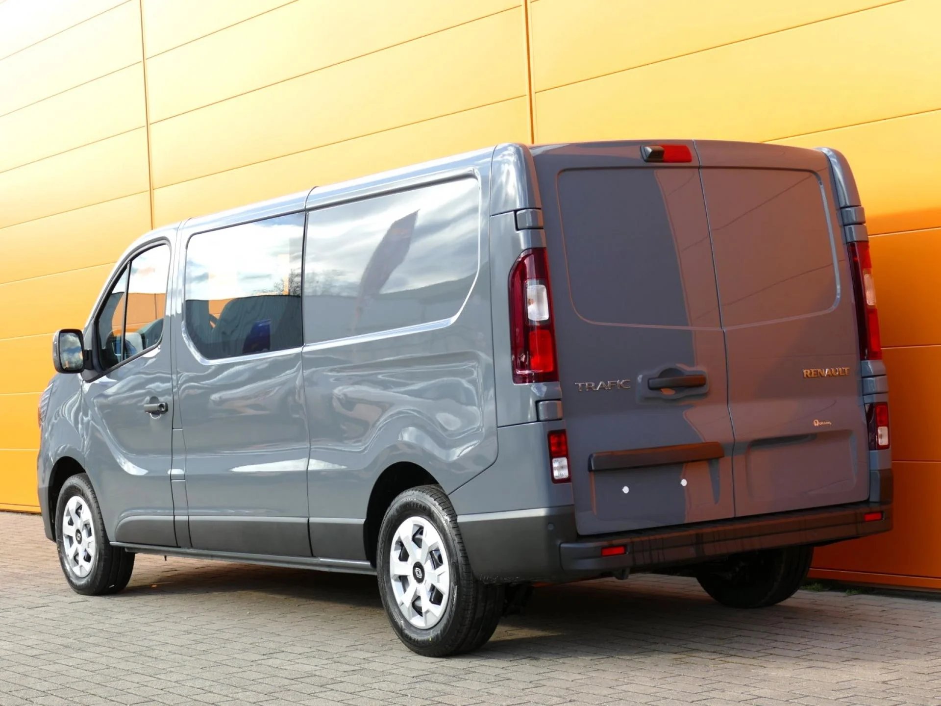 RENAULT TRAFIC - Miniature 4 sur 32 - Cliquer pour voir cette photo