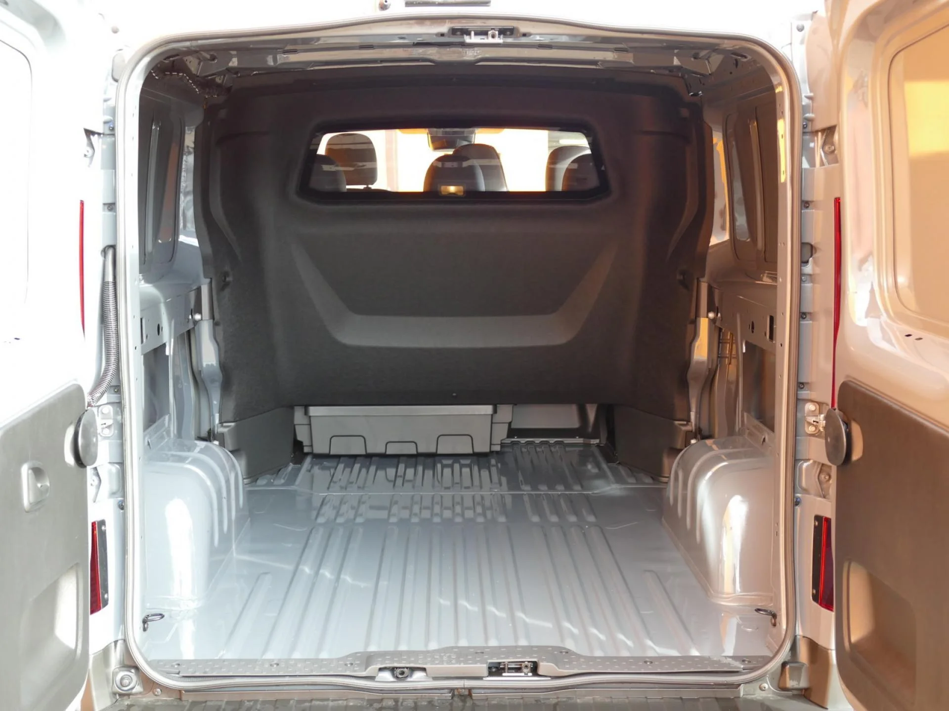 RENAULT TRAFIC - Miniature 8 sur 32 - Cliquer pour voir cette photo