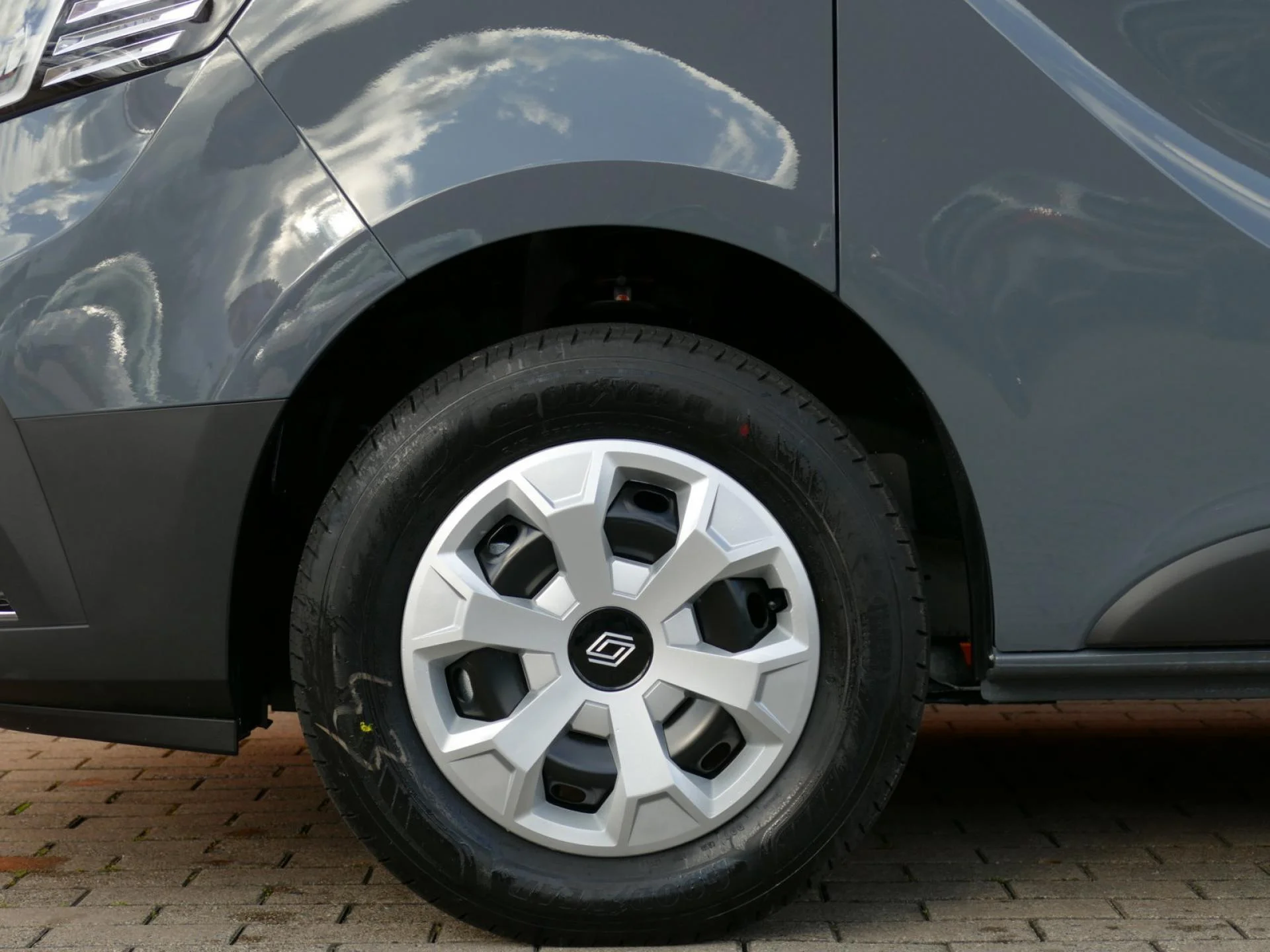 RENAULT TRAFIC - Miniature 30 sur 32 - Cliquer pour voir cette photo