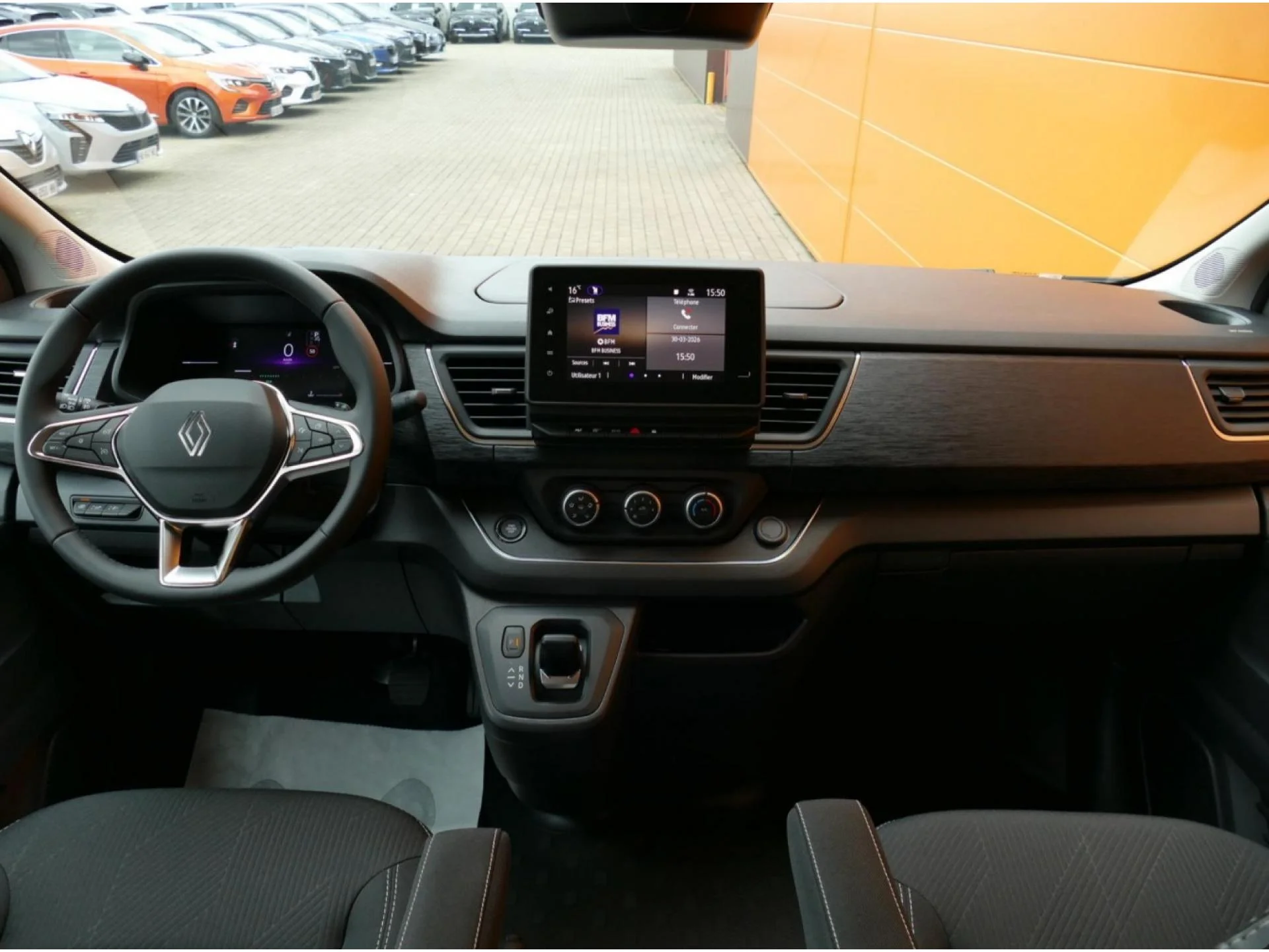 RENAULT TRAFIC - Miniature 10 sur 33 - Cliquer pour voir cette photo