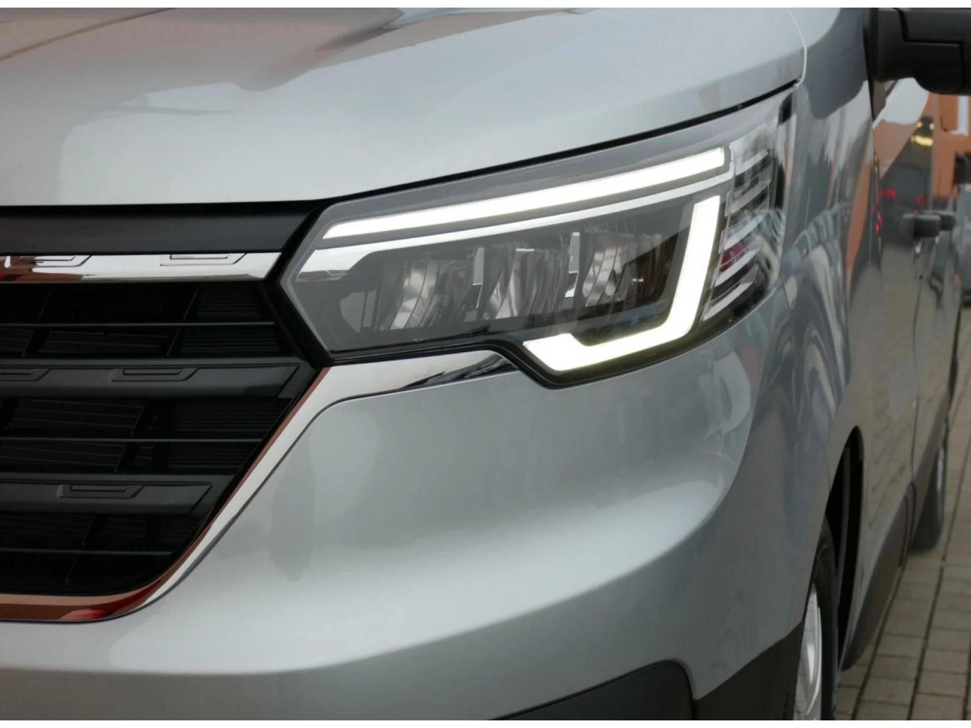 RENAULT TRAFIC - Miniature 27 sur 28 - Cliquer pour voir cette photo