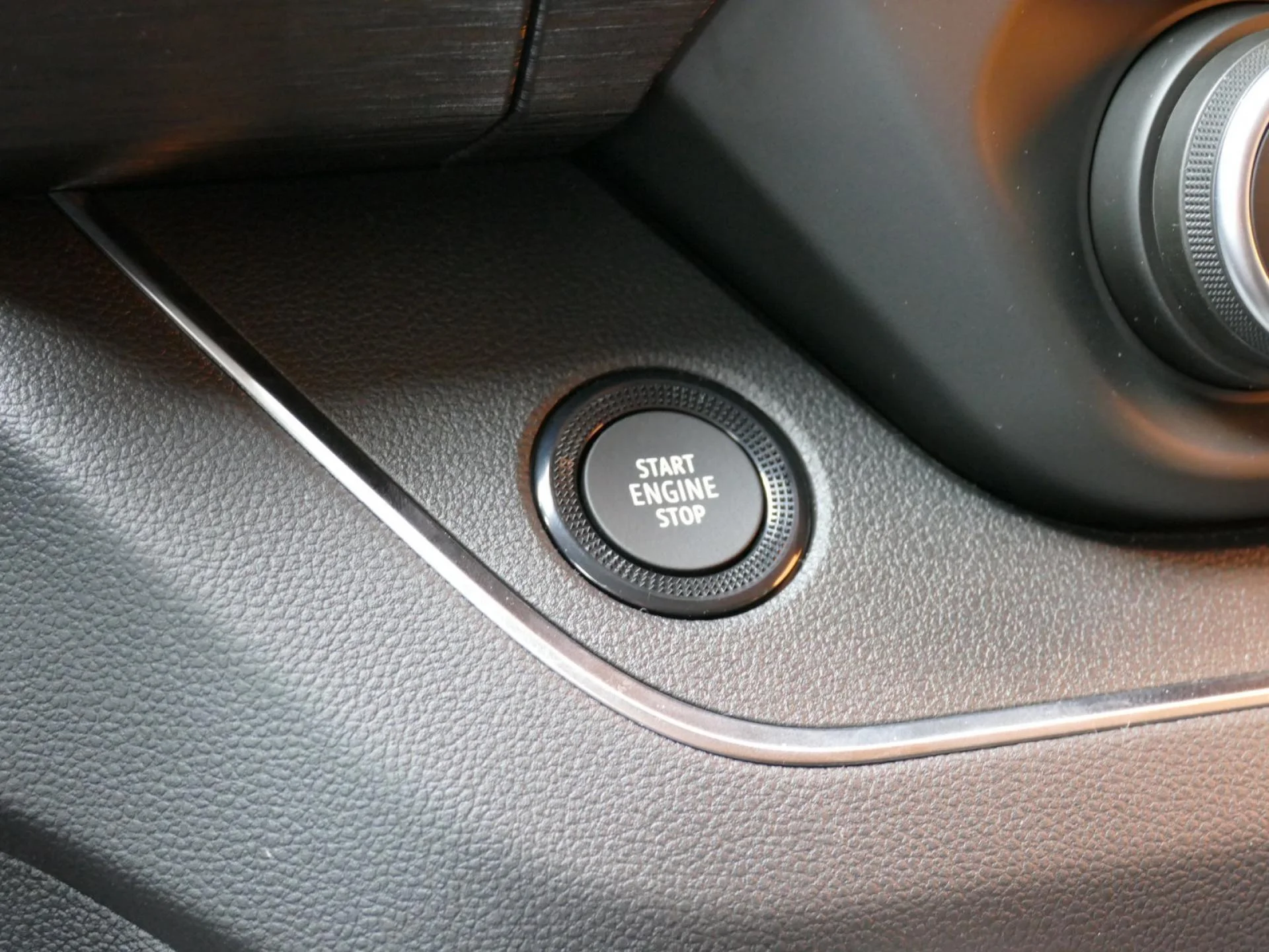 RENAULT TRAFIC - Miniature 19 sur 34 - Cliquer pour voir cette photo