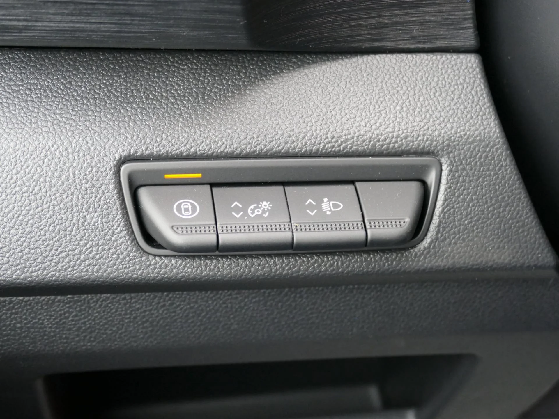 RENAULT TRAFIC - Miniature 21 sur 34 - Cliquer pour voir cette photo