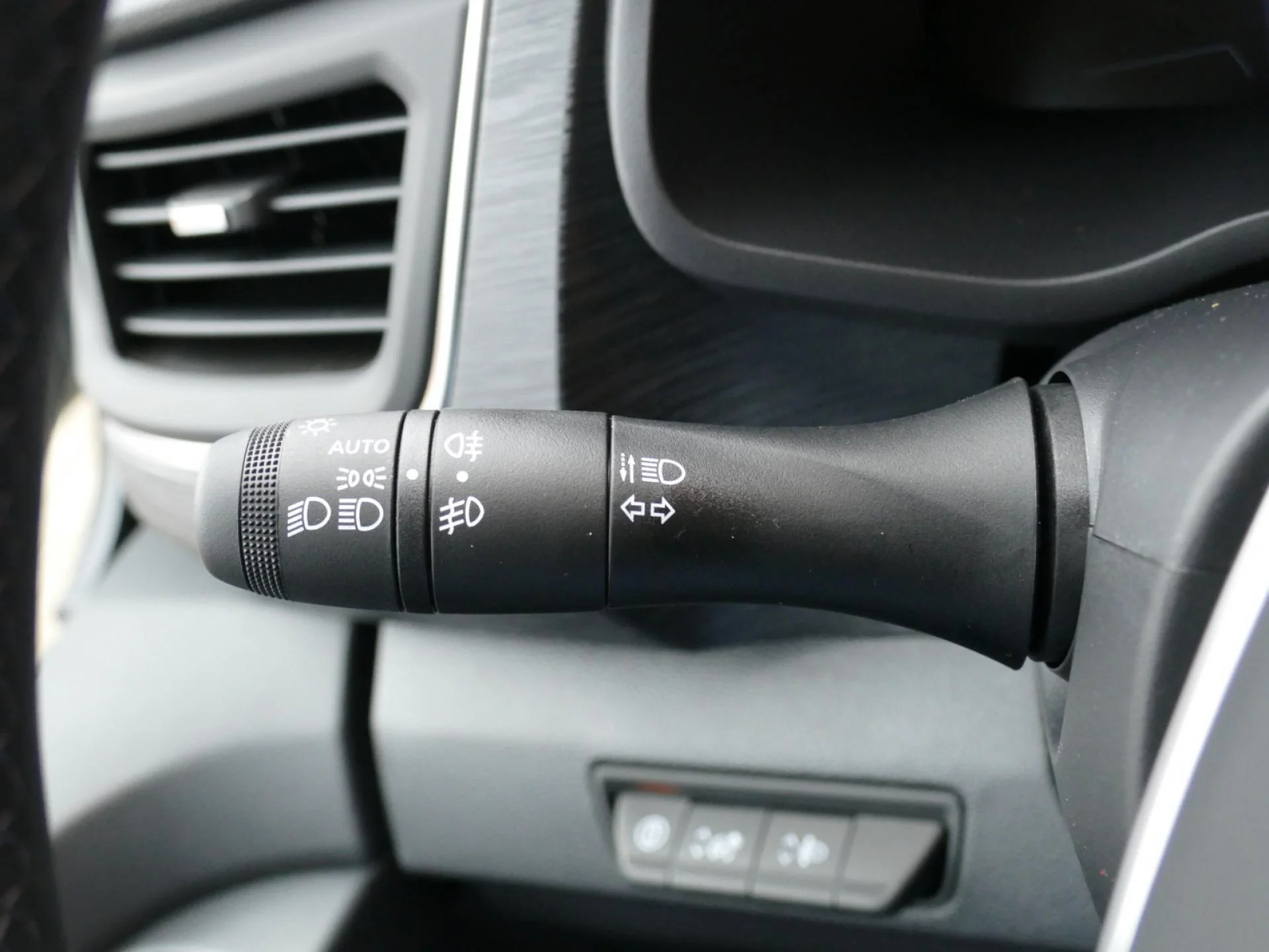 RENAULT TRAFIC - Miniature 16 sur 28 - Cliquer pour voir cette photo