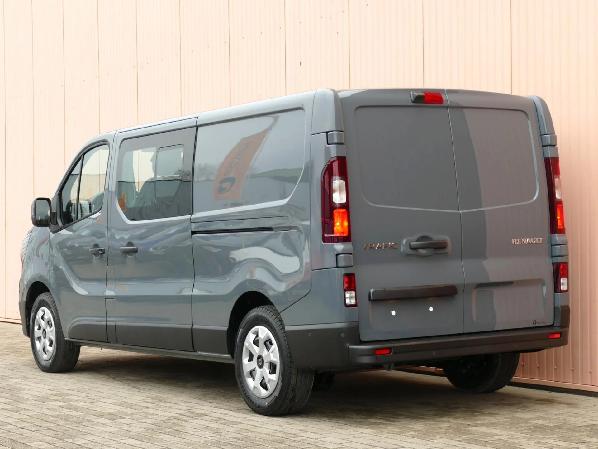 RENAULT TRAFIC - Miniature 3 sur 28 - Cliquer pour voir cette photo