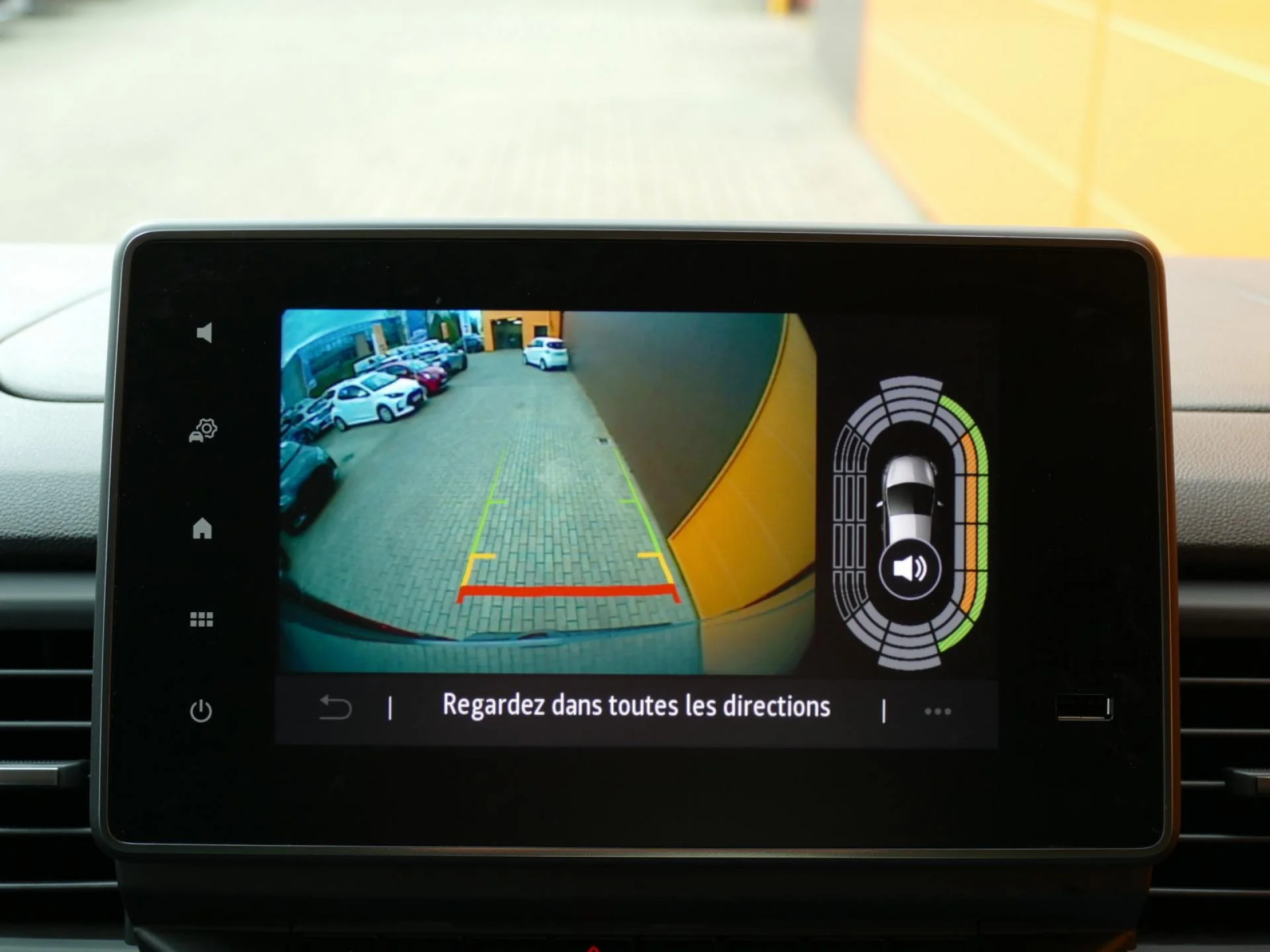 RENAULT TRAFIC - Miniature 9 sur 34 - Cliquer pour voir cette photo
