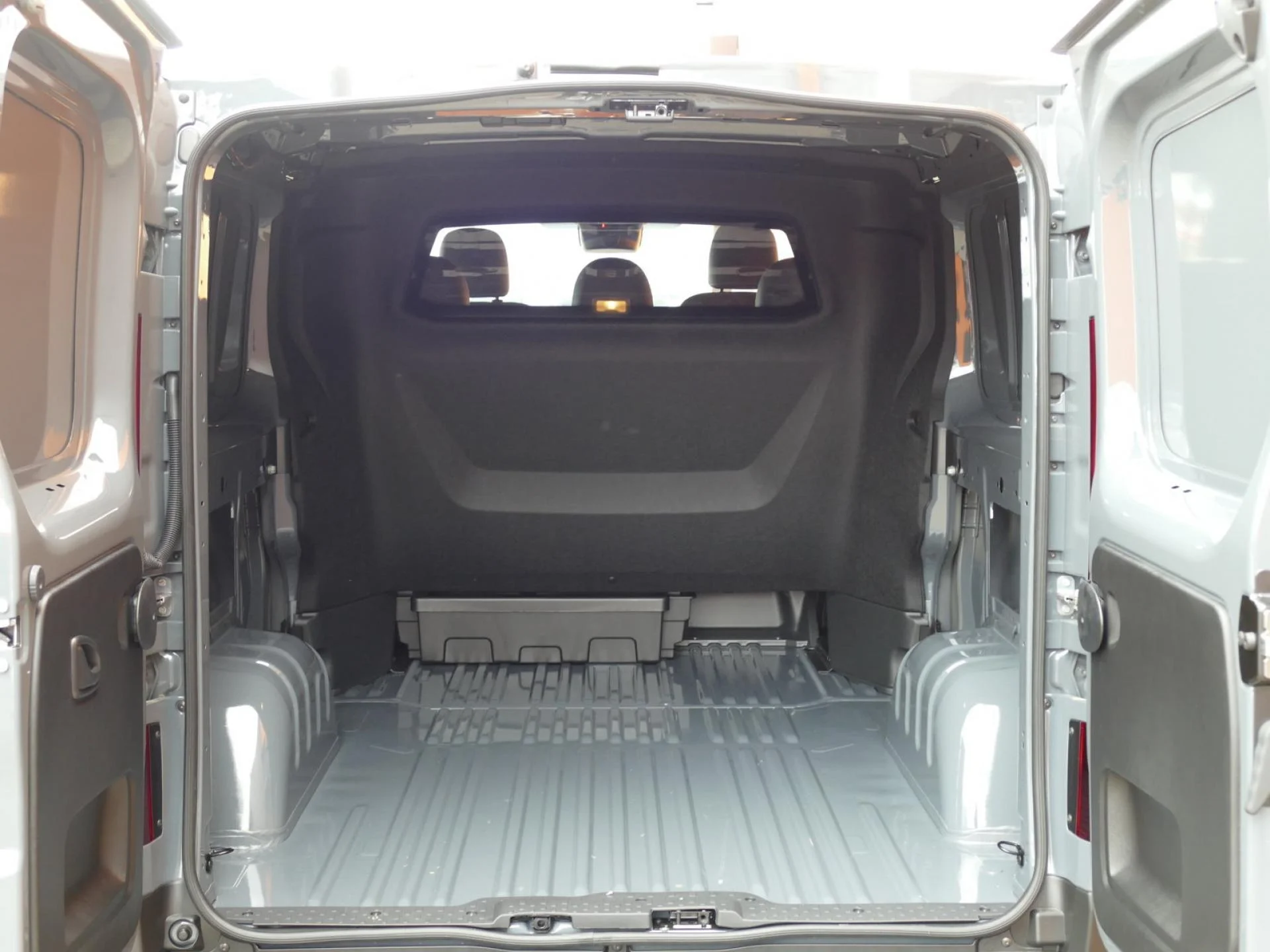 RENAULT TRAFIC - Miniature 8 sur 34 - Cliquer pour voir cette photo
