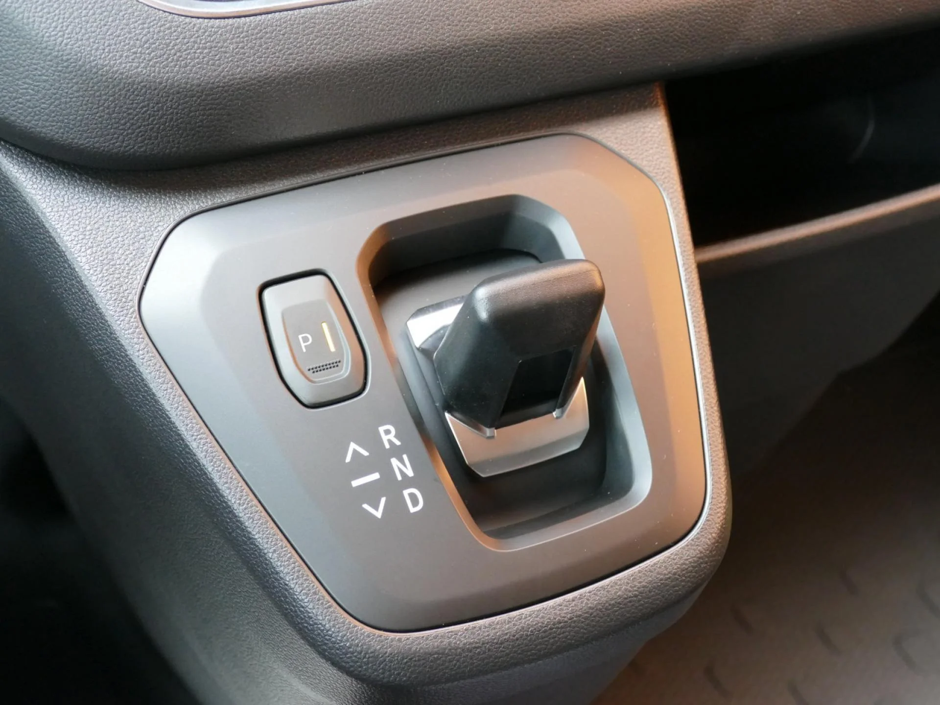 RENAULT TRAFIC - Miniature 18 sur 34 - Cliquer pour voir cette photo