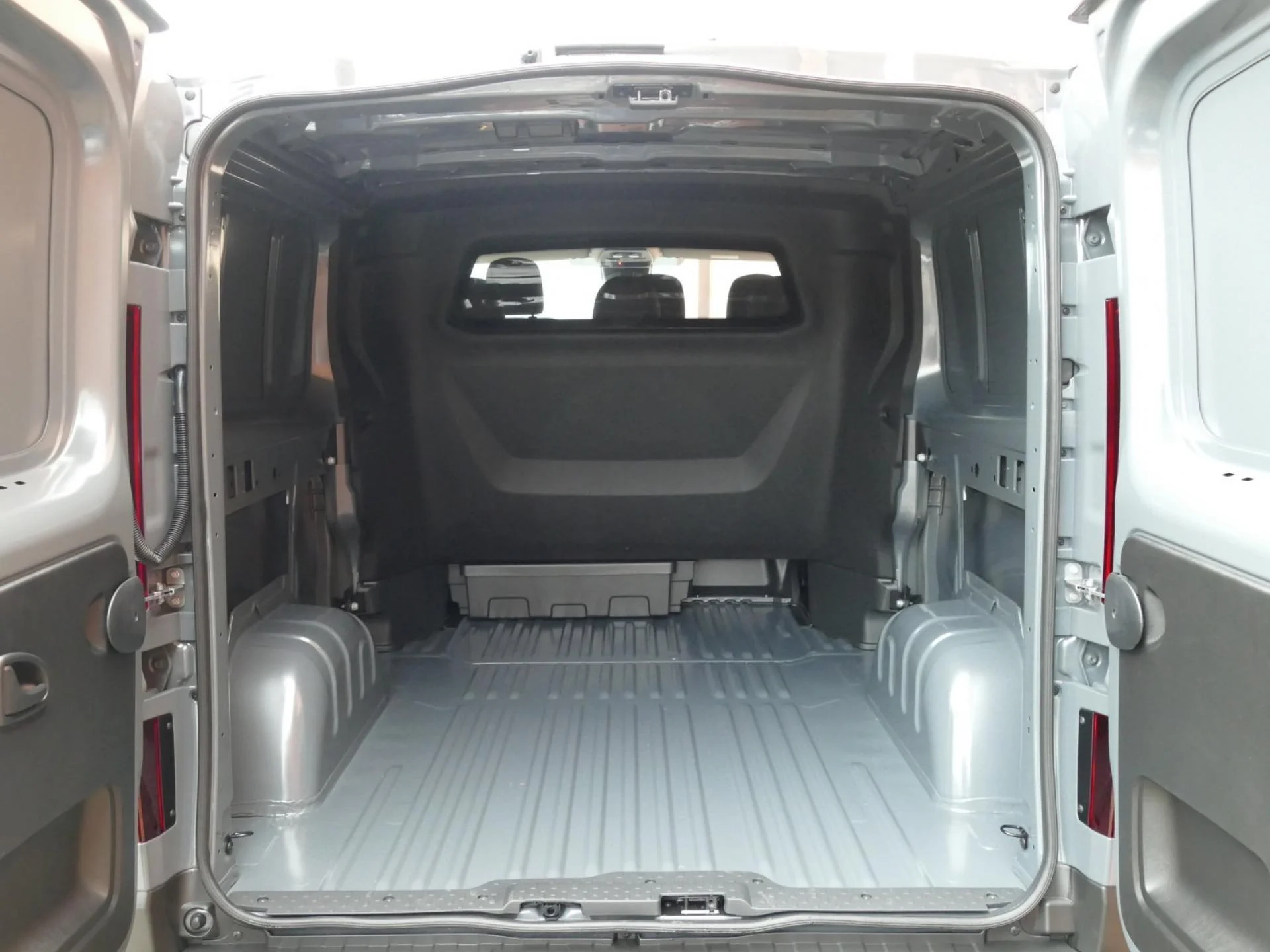 RENAULT TRAFIC - Miniature 4 sur 28 - Cliquer pour voir cette photo