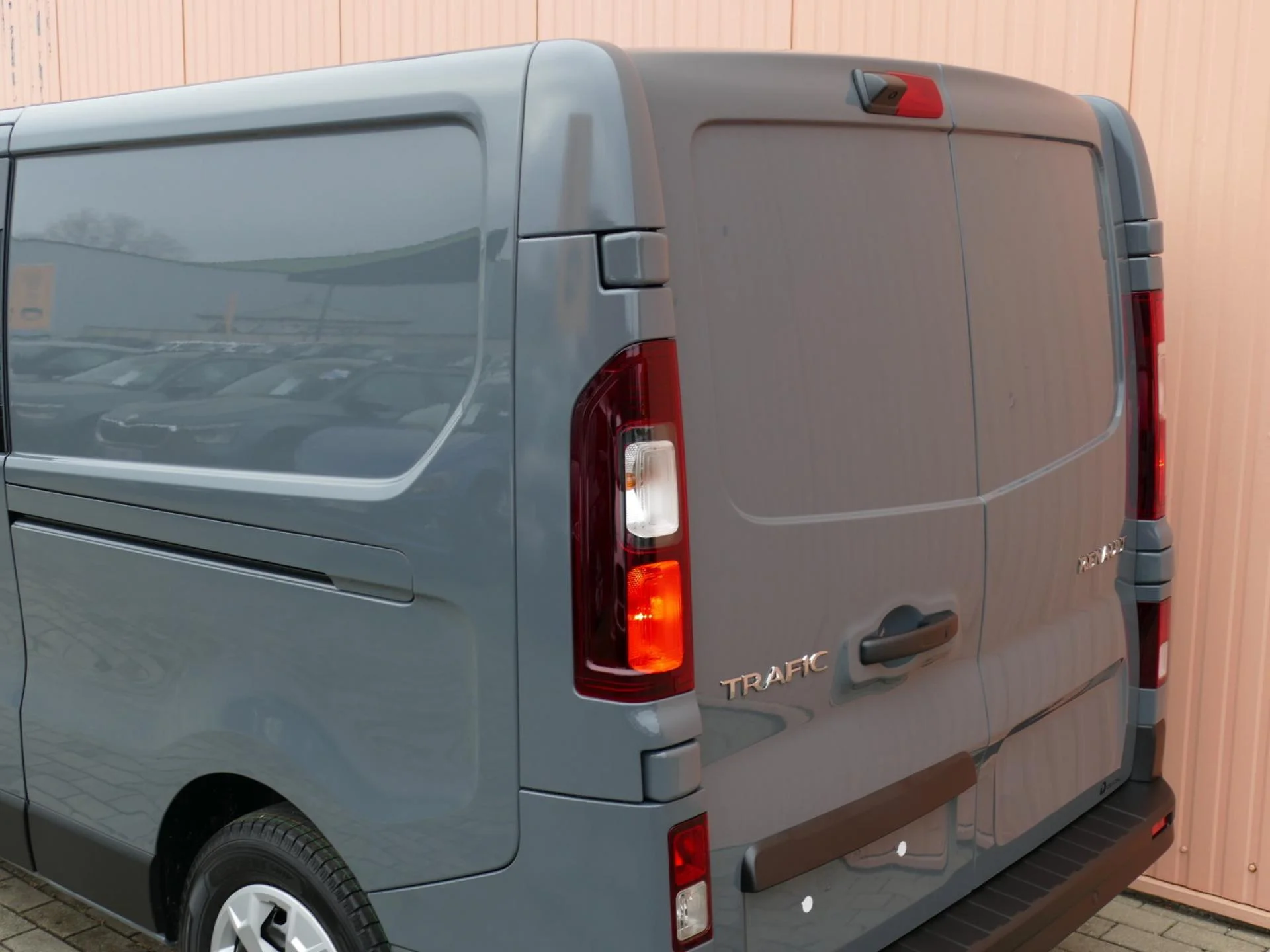RENAULT TRAFIC - Miniature 25 sur 28 - Cliquer pour voir cette photo