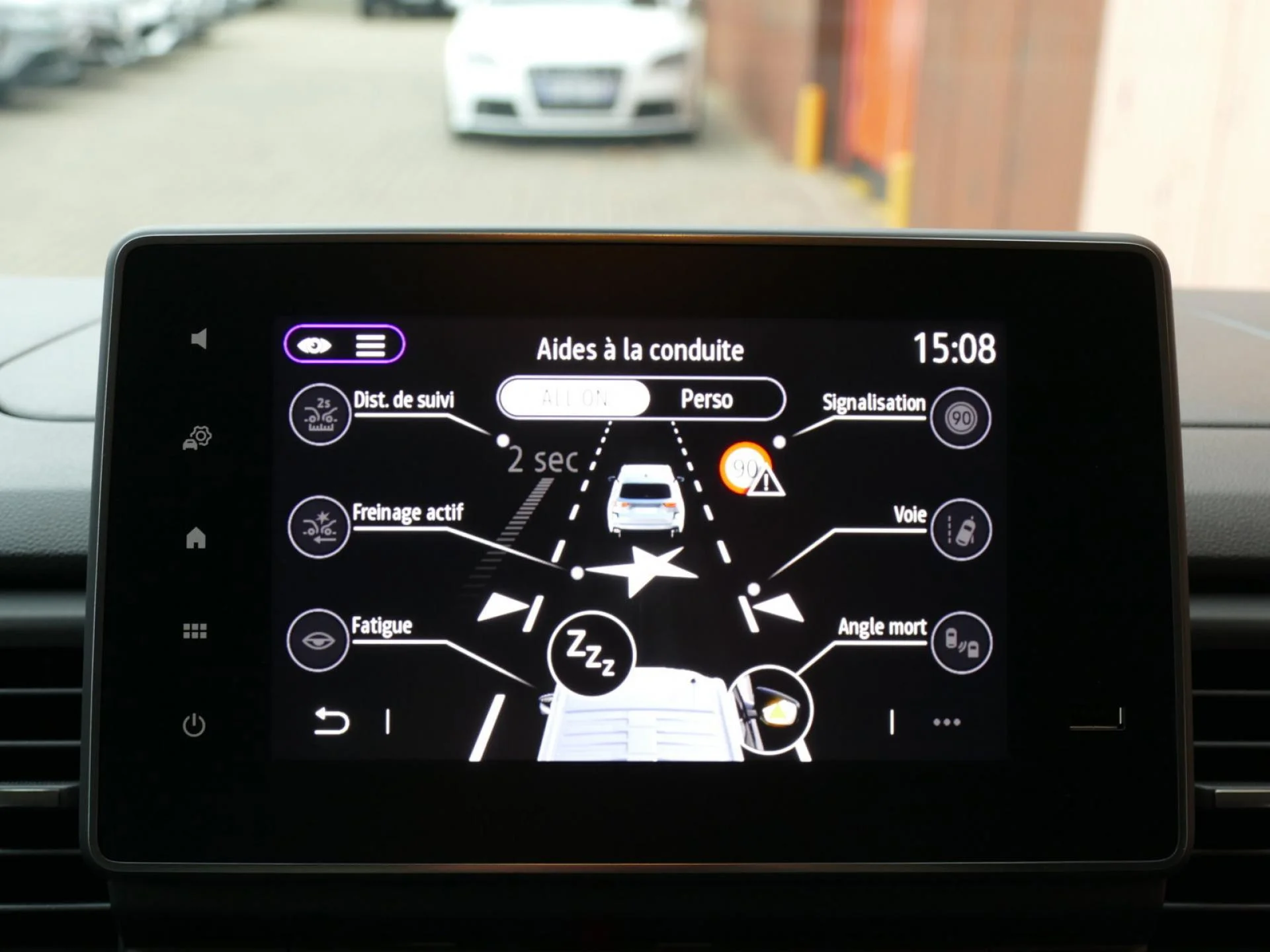 RENAULT TRAFIC - Miniature 10 sur 31 - Cliquer pour voir cette photo
